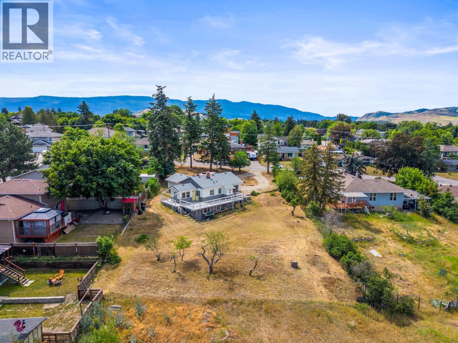 1801 39 Avenue, Vernon, British Columbia  V1T 3A6 - Photo 3 - 10392190