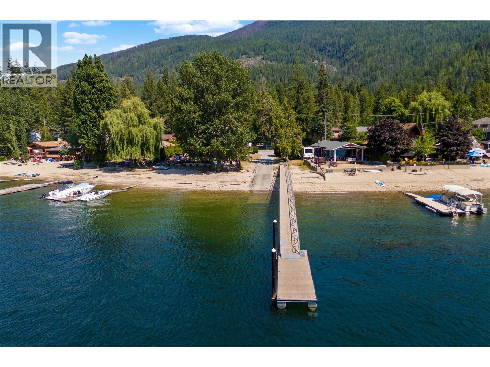 587 Hunt Road, Swansea Point, British Columbia  V0E 2K2 - Photo 5 - 10391770