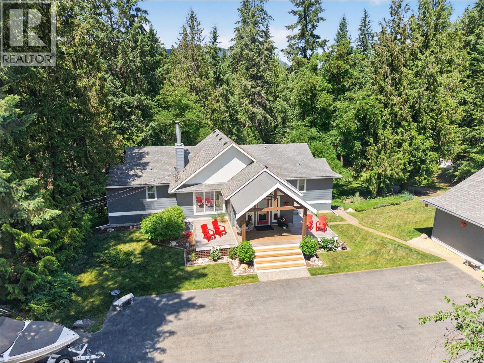 587 Hunt Road, Swansea Point, British Columbia  V0E 2K2 - Photo 8 - 10391770