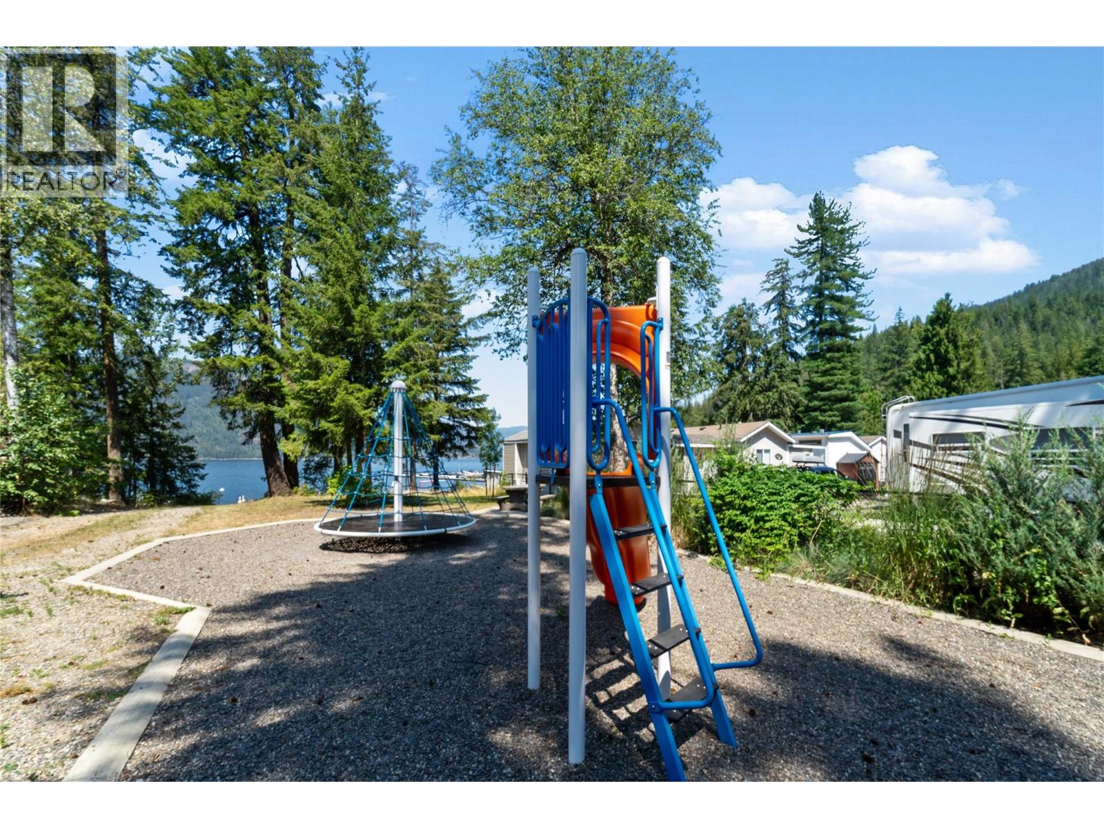 587 Hunt Road, Swansea Point, British Columbia  V0E 2K2 - Photo 93 - 10391770
