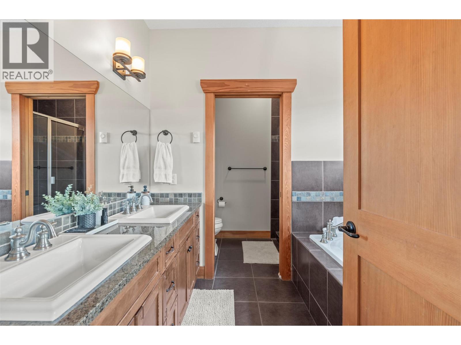 2479 Eagle Bay Road Unit# 16, Blind Bay, British Columbia  V0E 1H1 - Photo 36 - 10392159