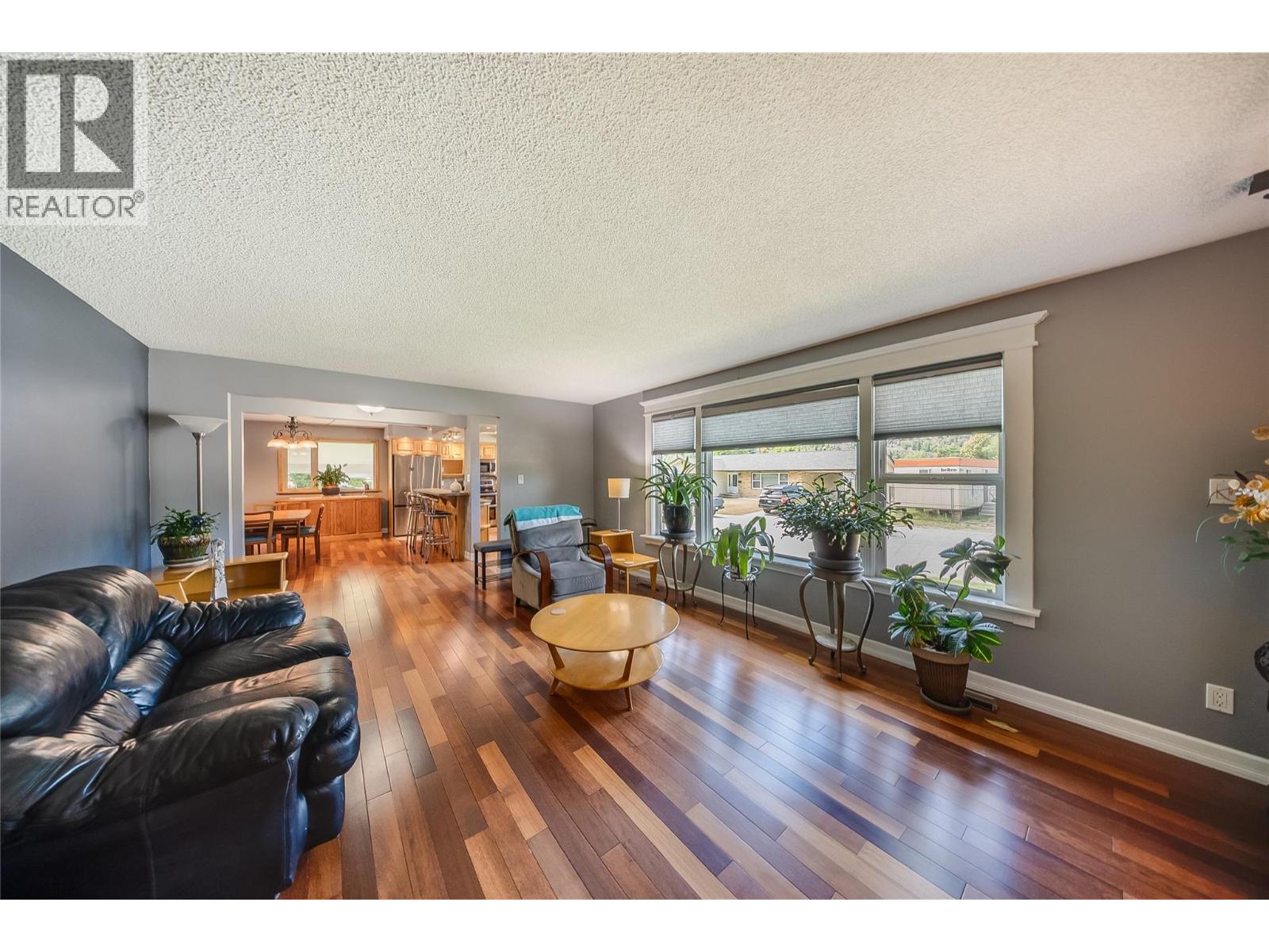 3651 Carnation Drive, Trail, British Columbia  V1R 2W5 - Photo 13 - 10392234