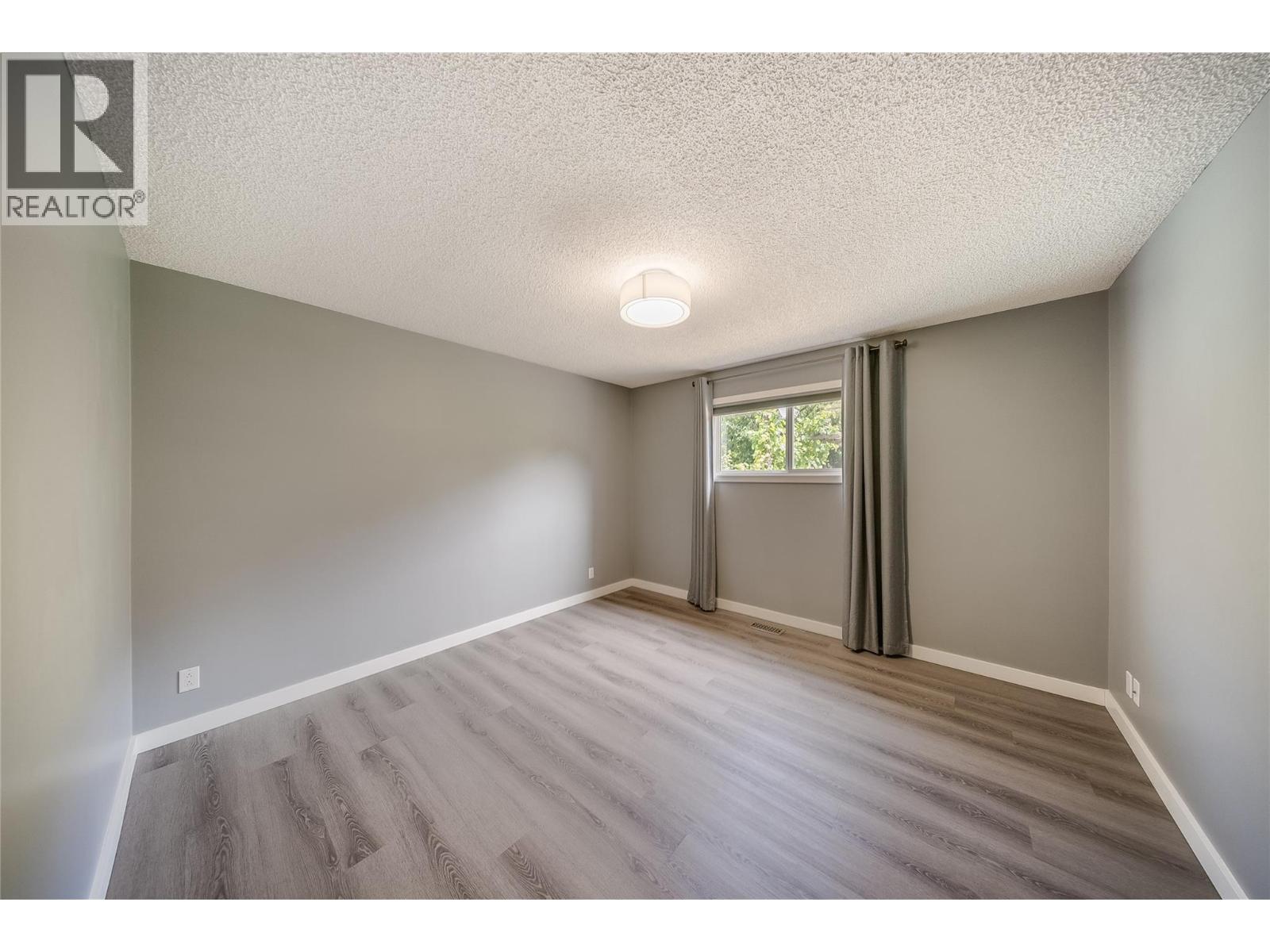 3651 Carnation Drive, Trail, British Columbia  V1R 2W5 - Photo 18 - 10392234