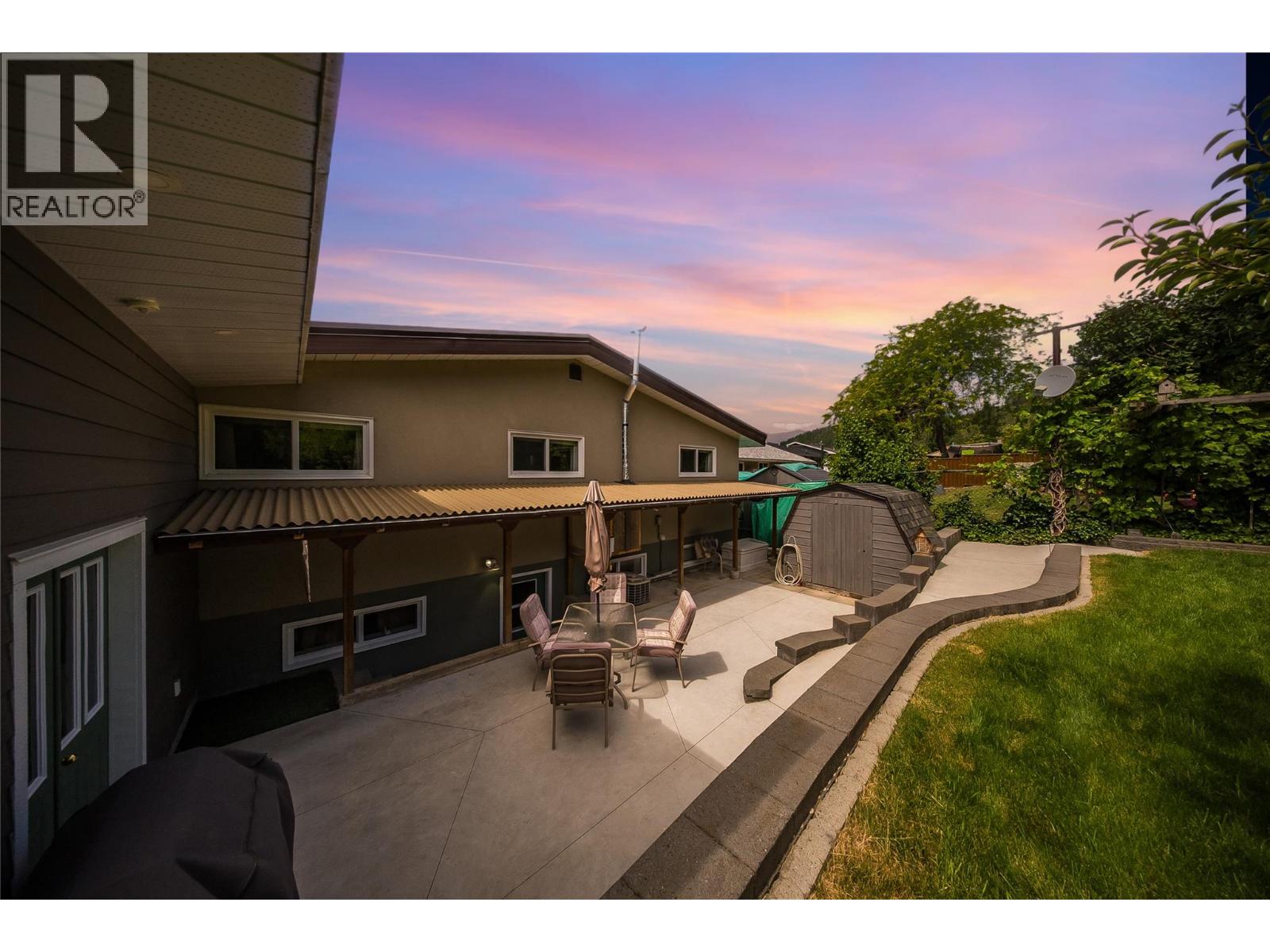 3651 Carnation Drive, Trail, British Columbia  V1R 2W5 - Photo 44 - 10392234