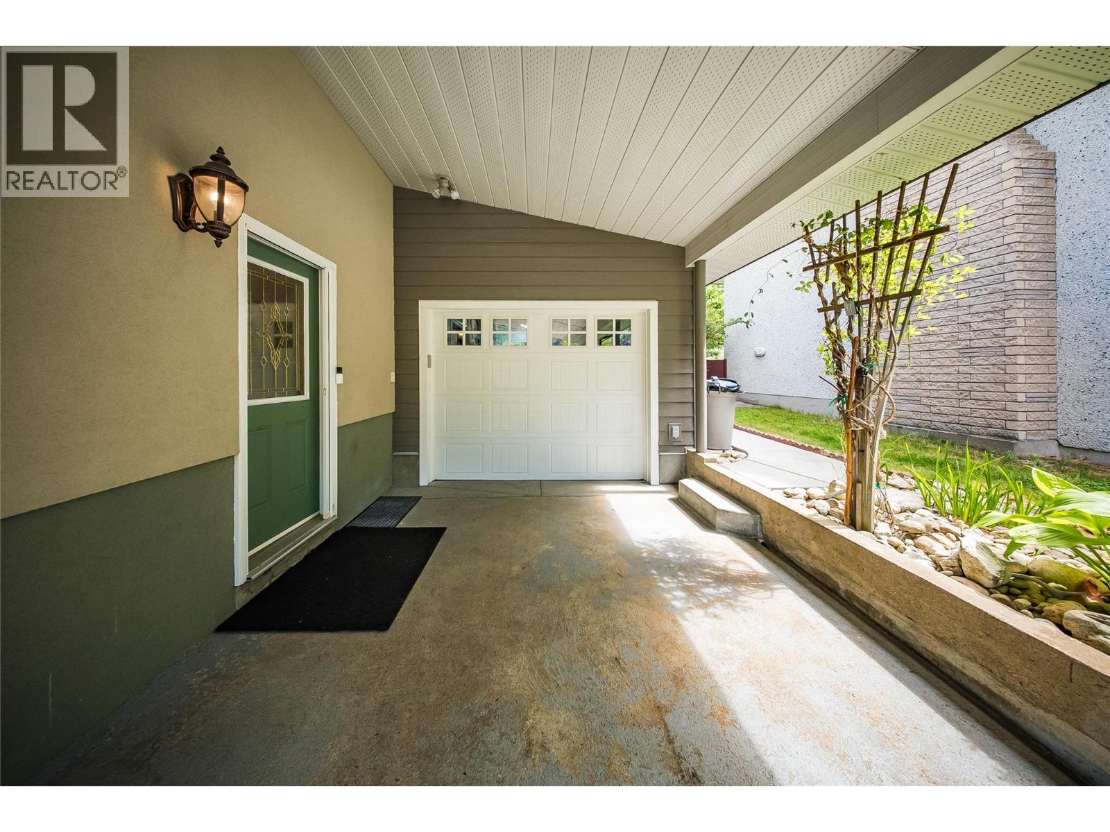 3651 Carnation Drive, Trail, British Columbia  V1R 2W5 - Photo 49 - 10392234