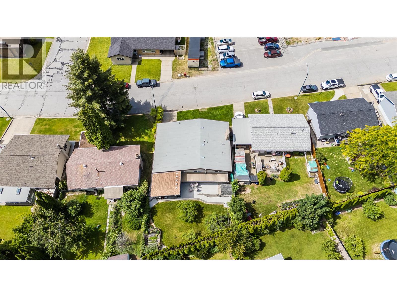 3651 Carnation Drive, Trail, British Columbia  V1R 2W5 - Photo 65 - 10392234