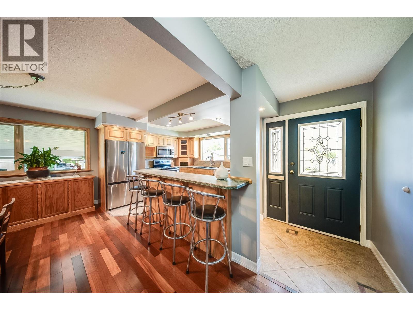 3651 Carnation Drive, Trail, British Columbia  V1R 2W5 - Photo 9 - 10392234
