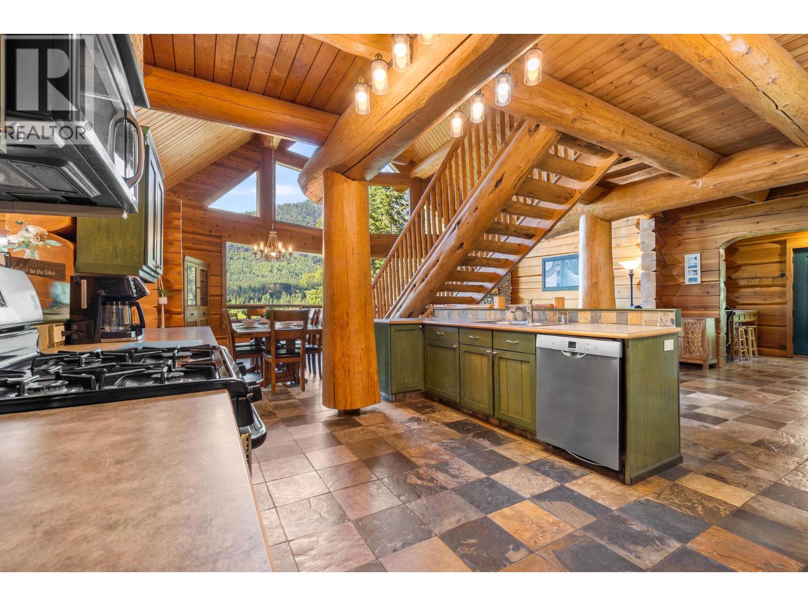 3866 Rock Island Road, Nakusp, British Columbia  V0G 1R1 - Photo 23 - 10391809