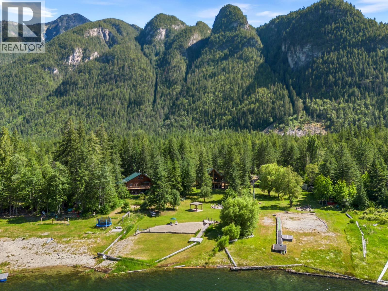 3866 Rock Island Road, Nakusp, British Columbia  V0G 1R1 - Photo 3 - 10391809