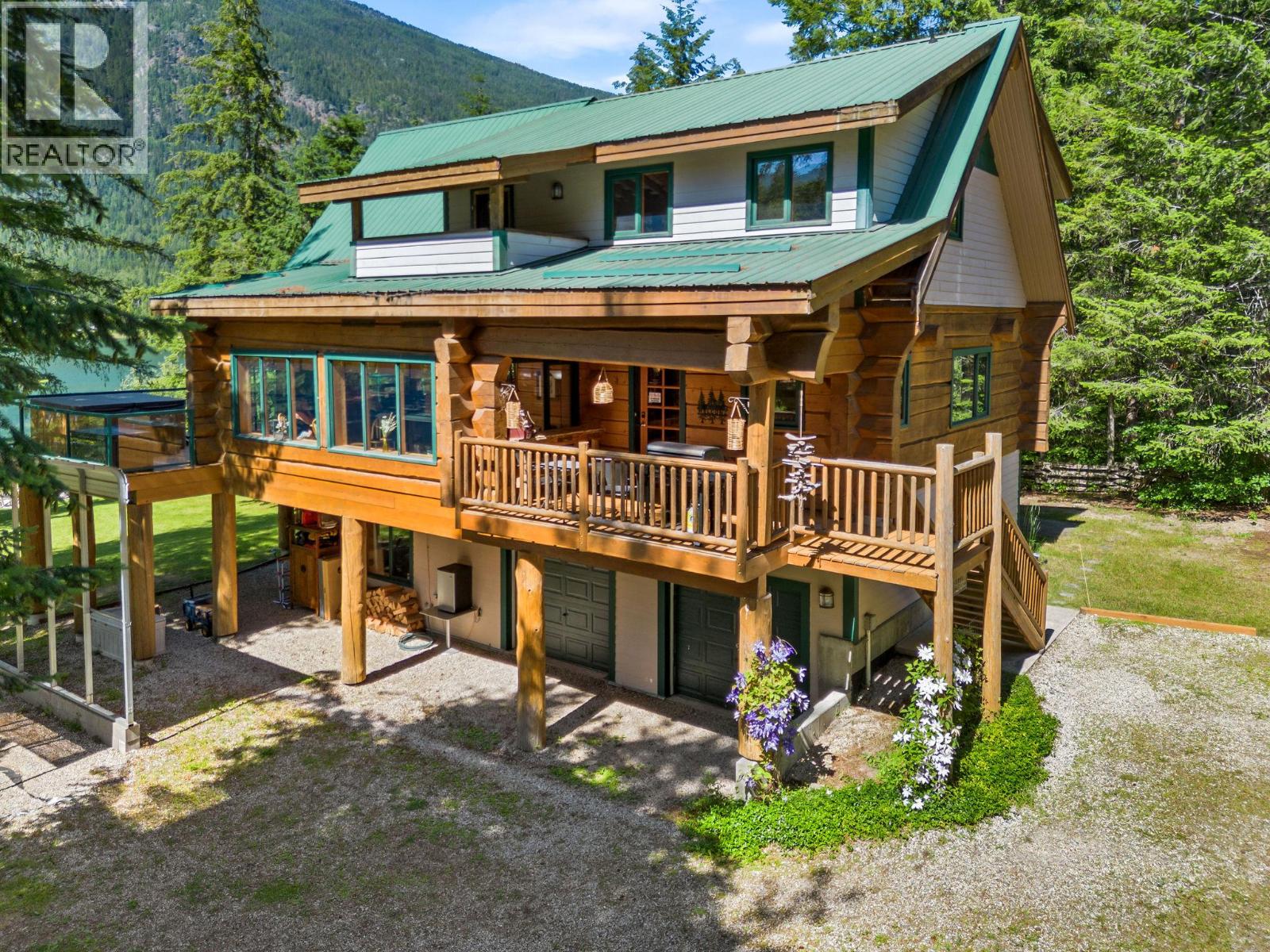 3866 Rock Island Road, Nakusp, British Columbia  V0G 1R1 - Photo 4 - 10391809