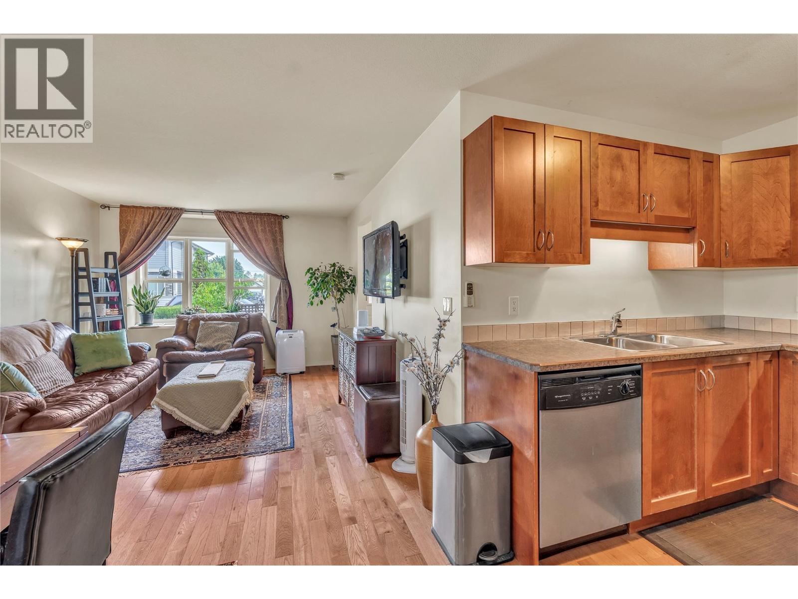 512 Westminster Avenue W Unit# 101, Penticton, British Columbia  V2A 1K6 - Photo 6 - 10392266