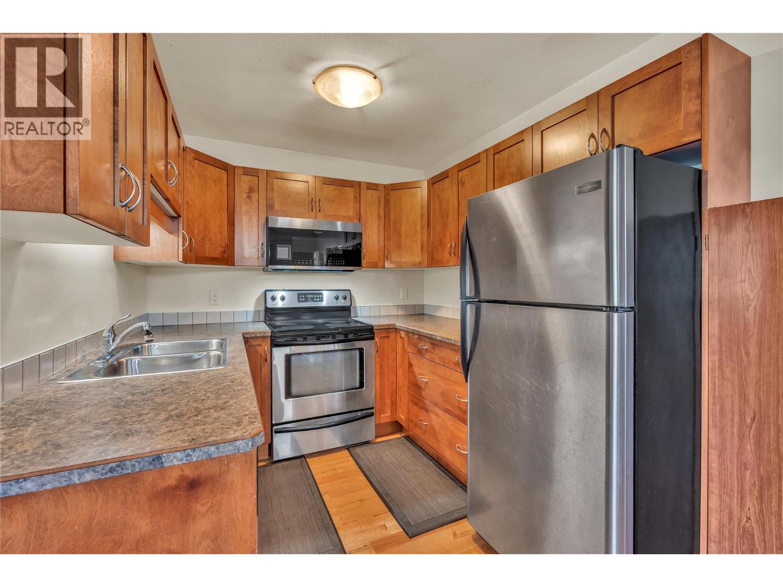 512 Westminster Avenue W Unit# 101, Penticton, British Columbia  V2A 1K6 - Photo 8 - 10392266