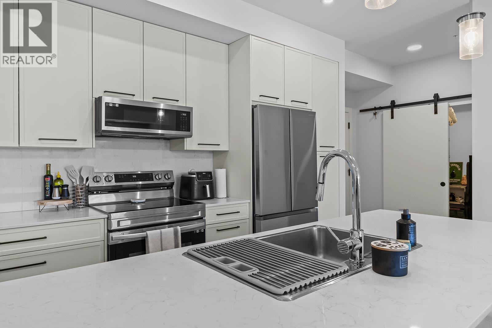1220 Pacific Avenue Unit# 306, Kelowna, British Columbia  V1Y 5T7 - Photo 4 - 10392251