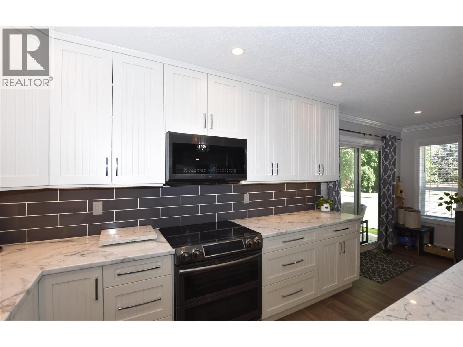 562 Meadowlark Avenue, Vernon, British Columbia  V1H 2A1 - Photo 13 - 10392235