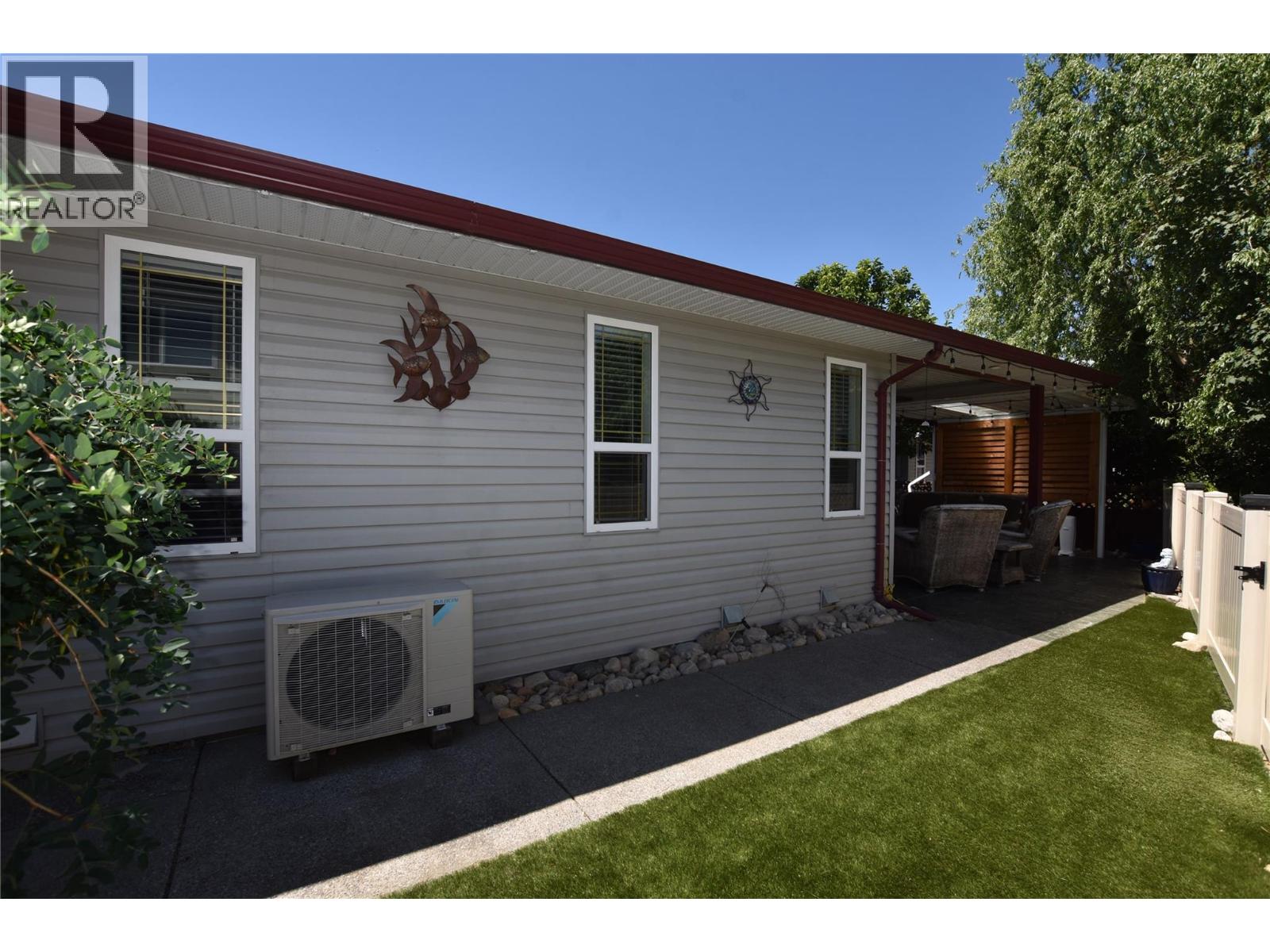 562 Meadowlark Avenue, Vernon, British Columbia  V1H 2A1 - Photo 50 - 10392235