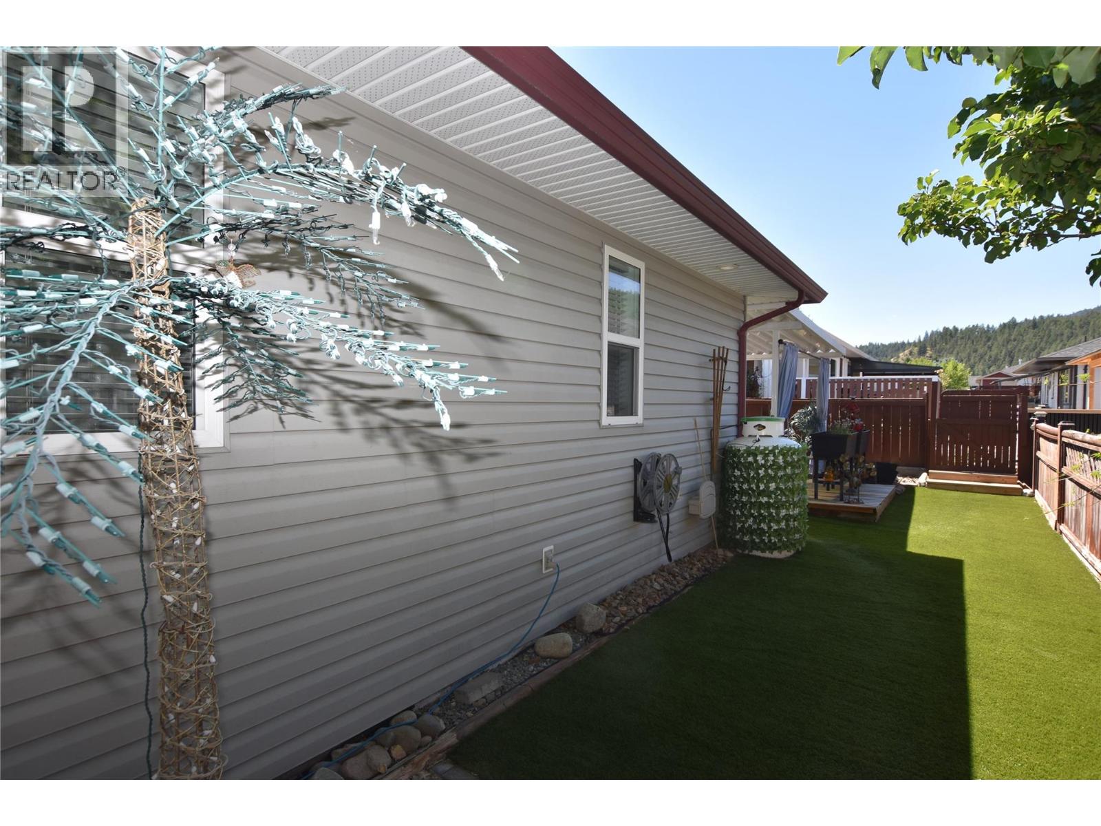 562 Meadowlark Avenue, Vernon, British Columbia  V1H 2A1 - Photo 51 - 10392235