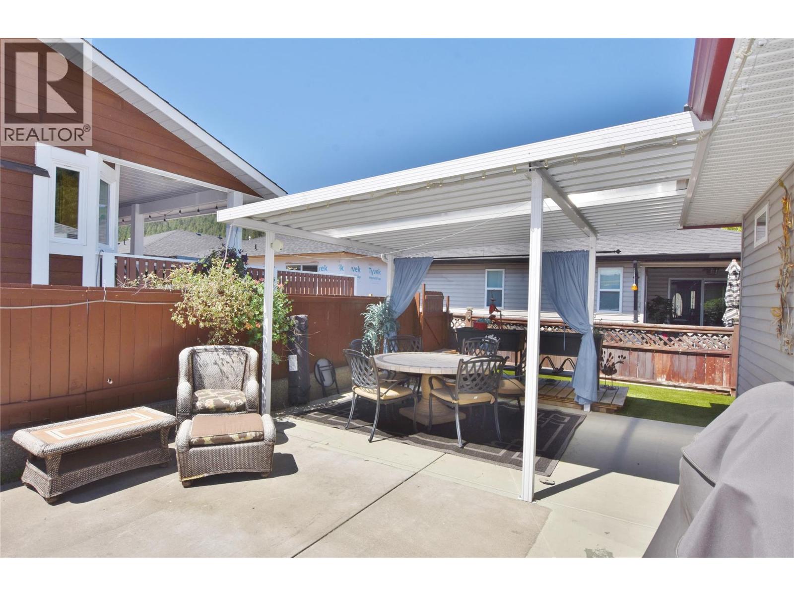 562 Meadowlark Avenue, Vernon, British Columbia  V1H 2A1 - Photo 52 - 10392235