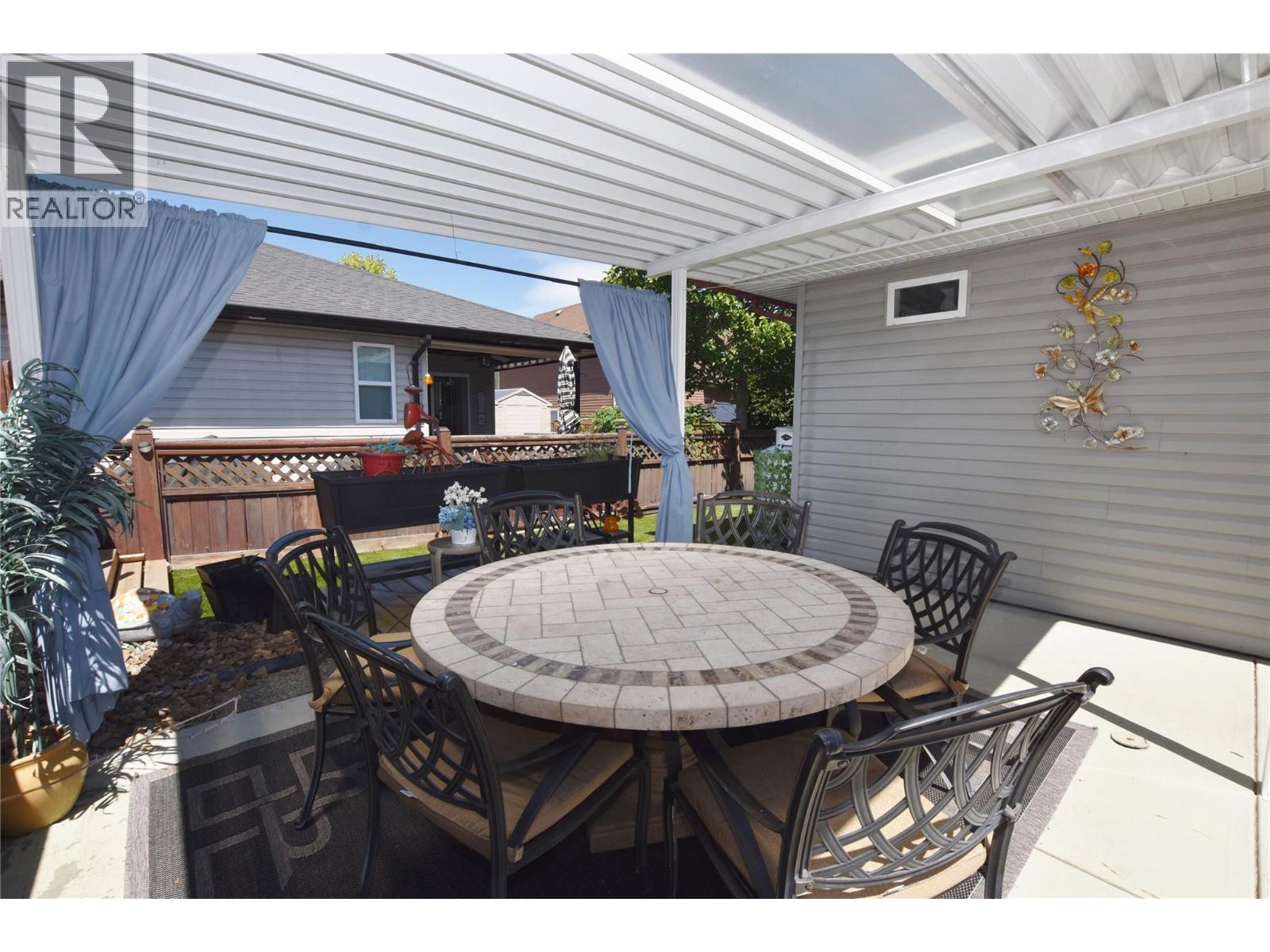 562 Meadowlark Avenue, Vernon, British Columbia  V1H 2A1 - Photo 53 - 10392235