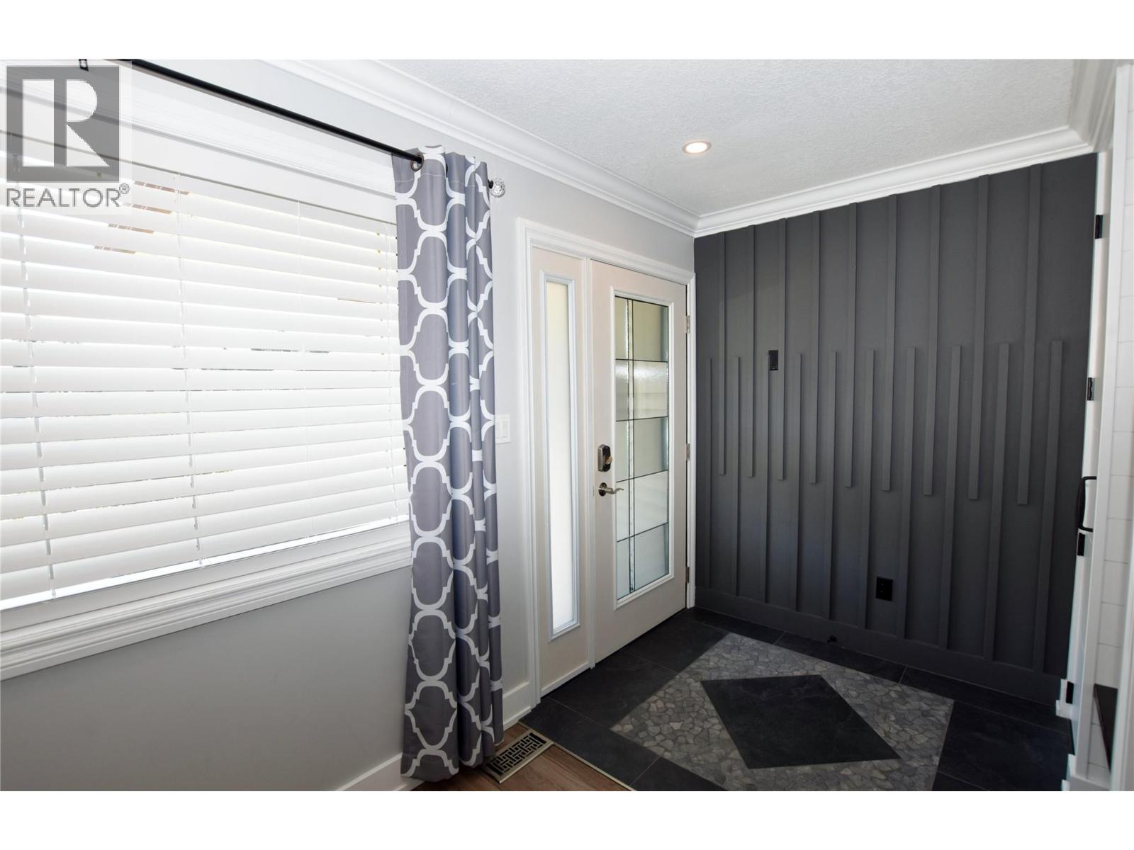 562 Meadowlark Avenue, Vernon, British Columbia  V1H 2A1 - Photo 7 - 10392235