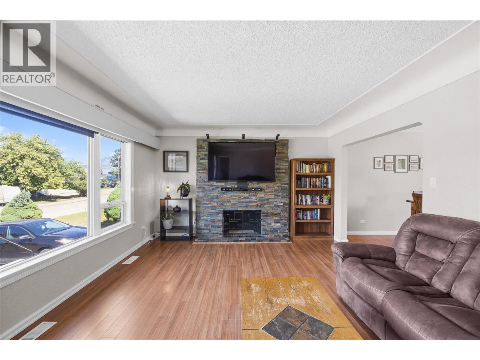 1428 Balfour Street, Penticton, British Columbia  V2A 4Z1 - Photo 10 - 10392087