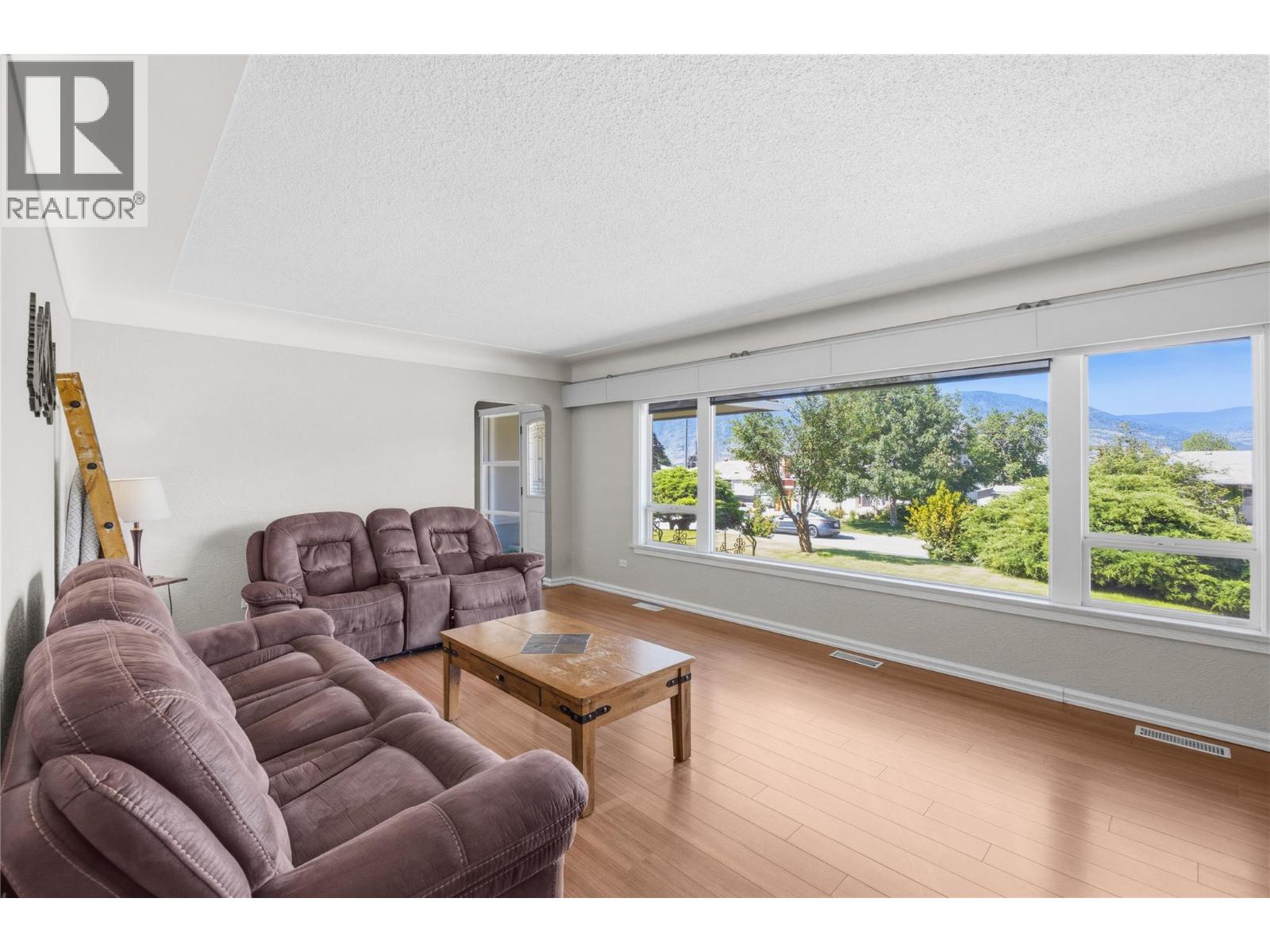 1428 Balfour Street, Penticton, British Columbia  V2A 4Z1 - Photo 12 - 10392087