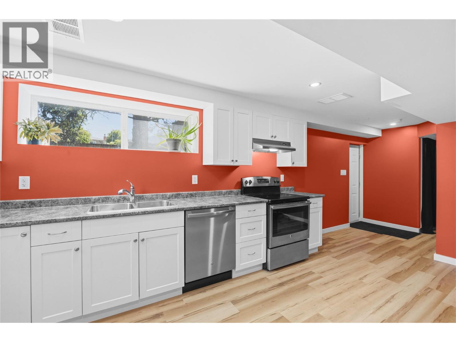 1428 Balfour Street, Penticton, British Columbia  V2A 4Z1 - Photo 21 - 10392087