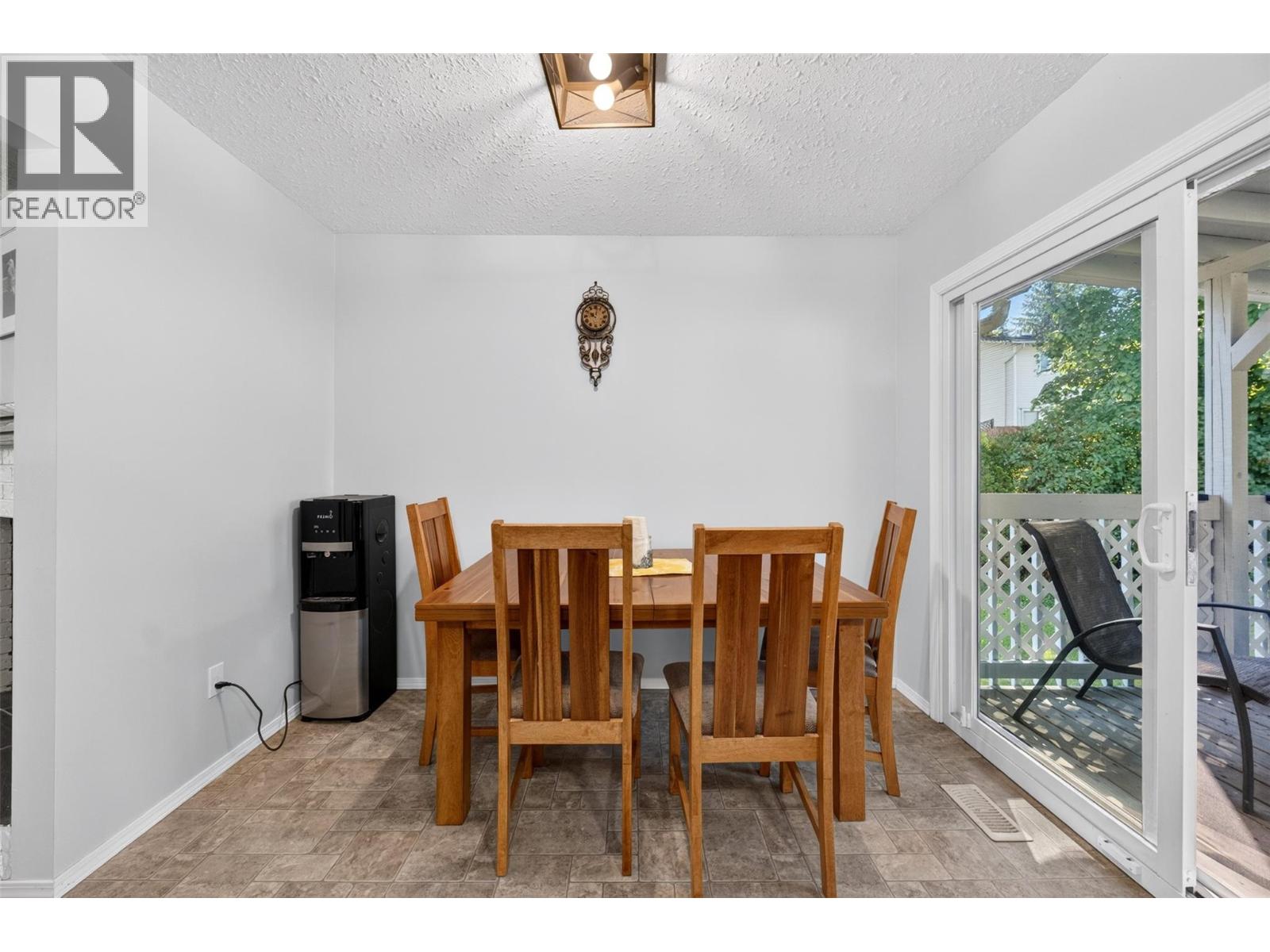 2250 Auto Road Se, Salmon Arm, British Columbia  V1E 1K5 - Photo 16 - 10392210