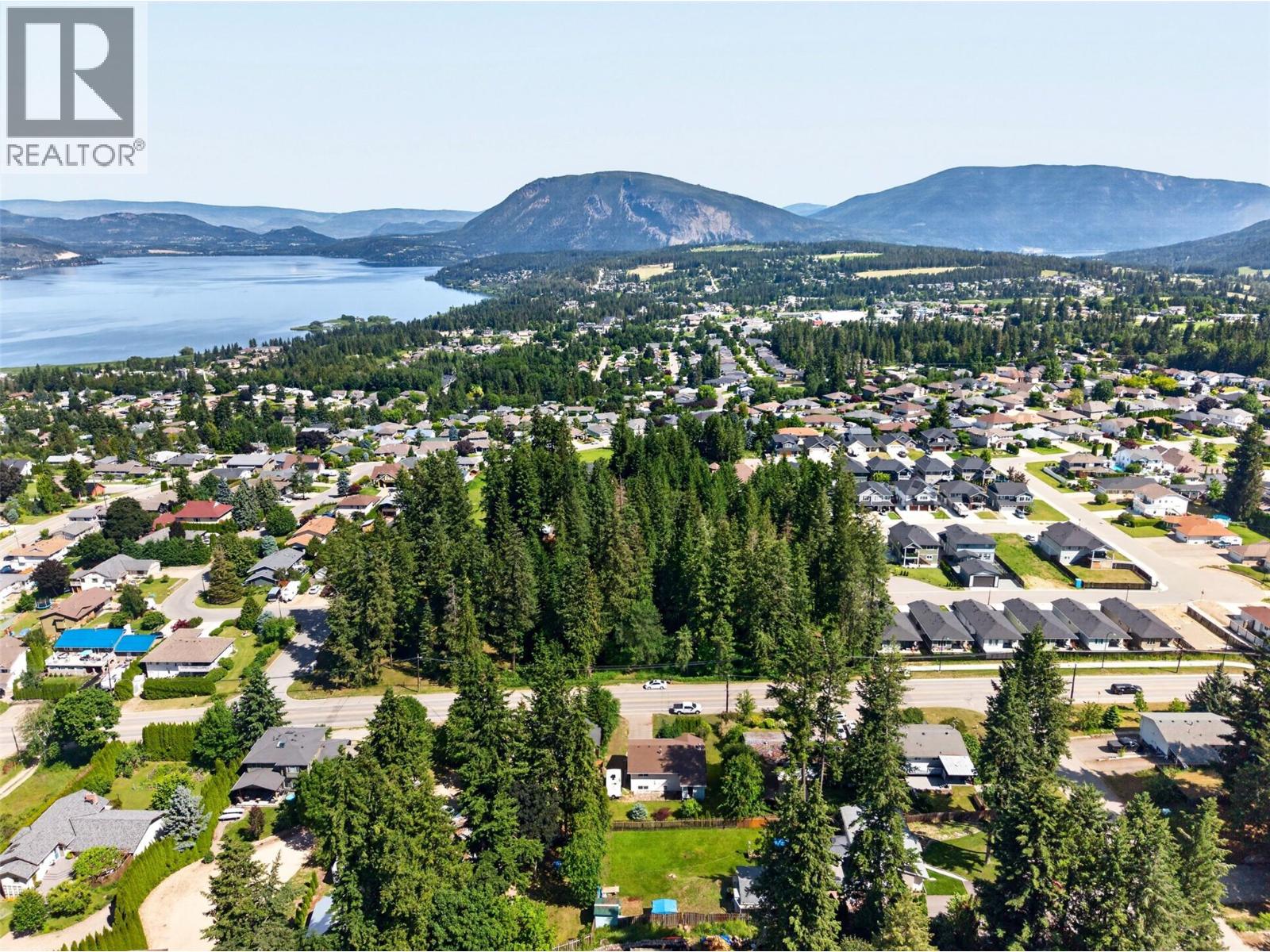2250 Auto Road Se, Salmon Arm, British Columbia  V1E 1K5 - Photo 42 - 10392210