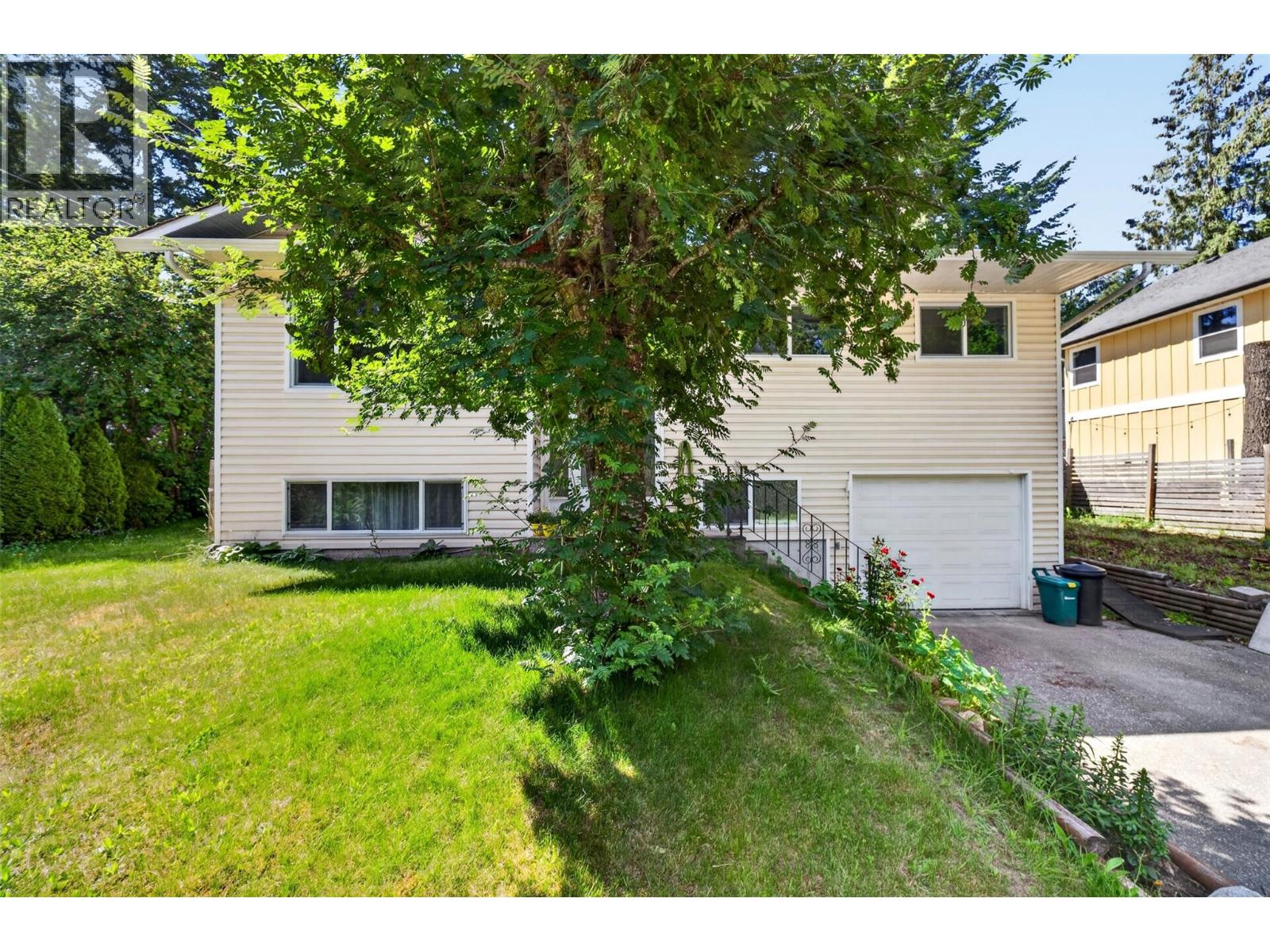 2250 Auto Road Se, Salmon Arm, British Columbia  V1E 1K5 - Photo 49 - 10392210