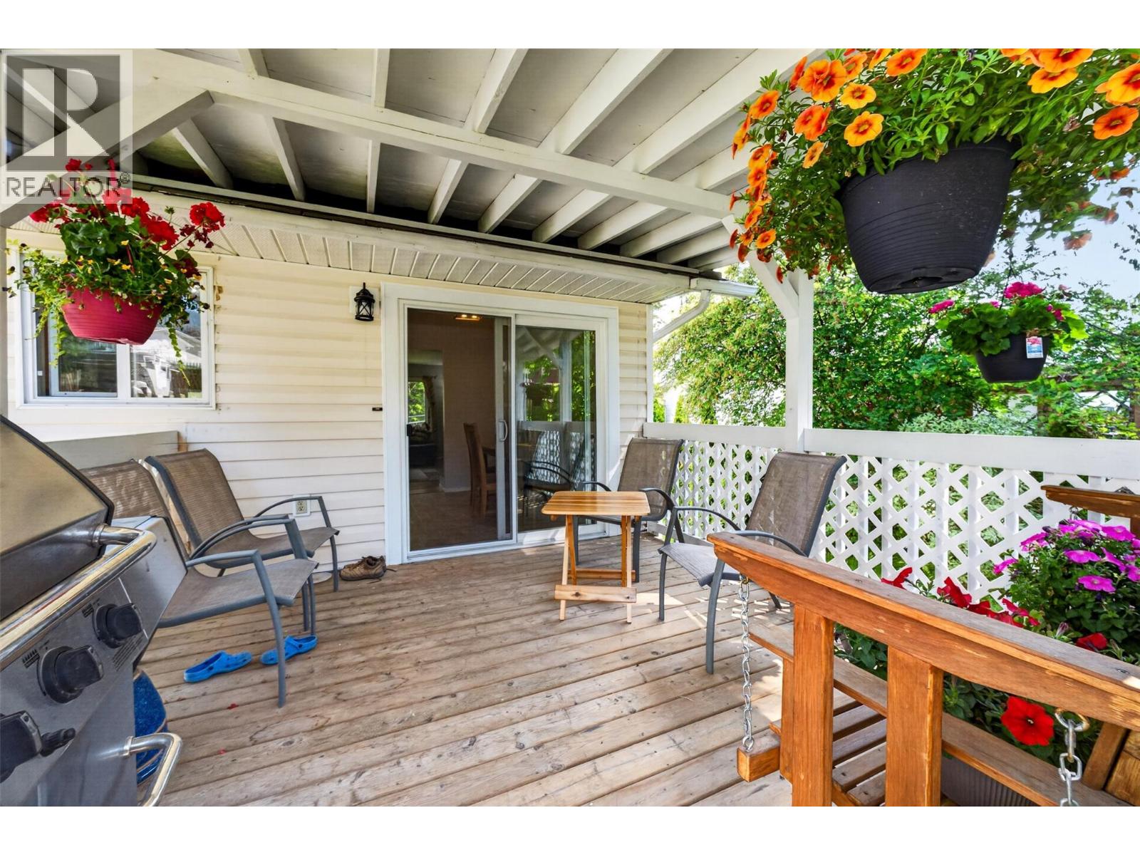 2250 Auto Road Se, Salmon Arm, British Columbia  V1E 1K5 - Photo 6 - 10392210