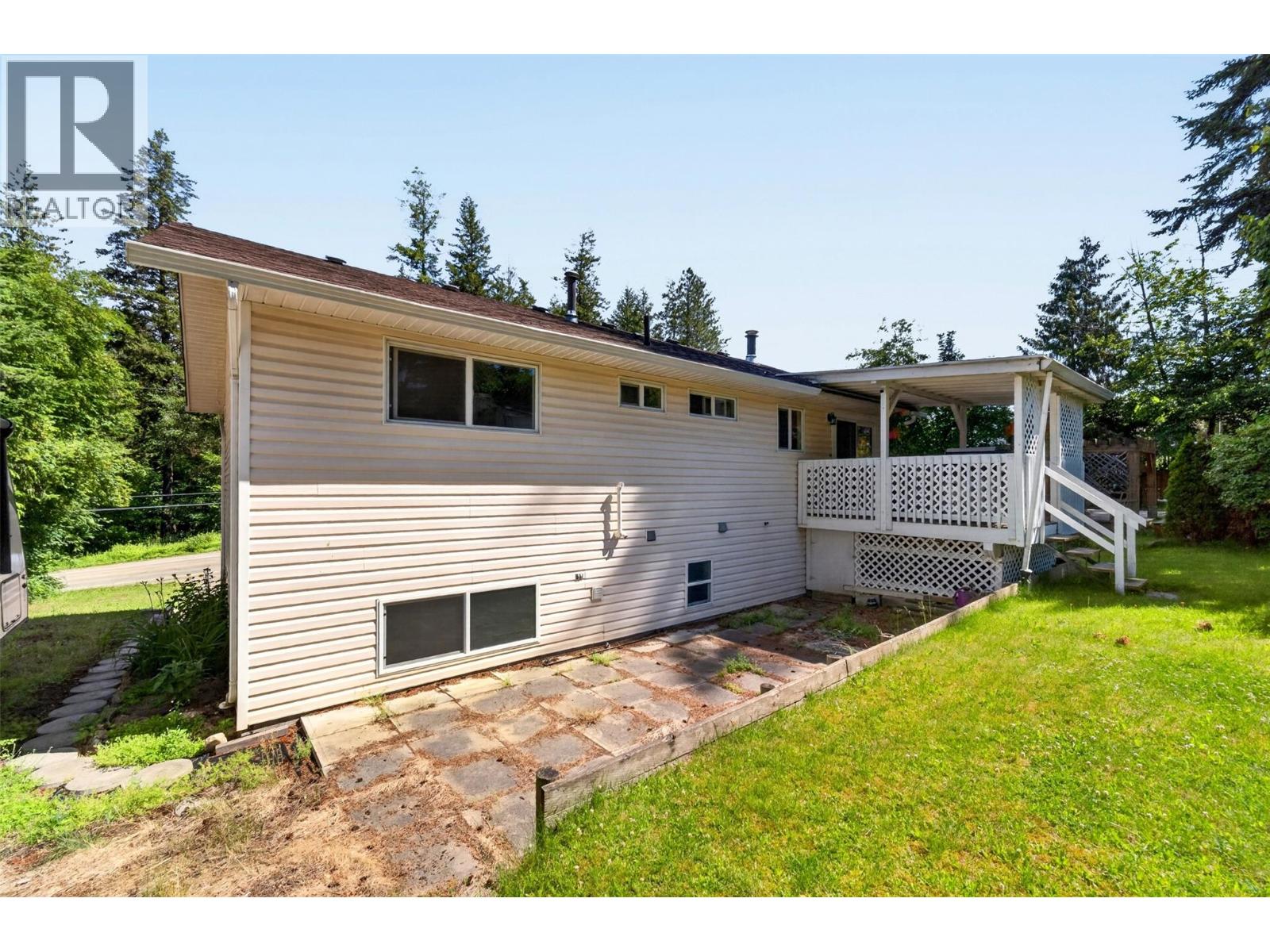 2250 Auto Road Se, Salmon Arm, British Columbia  V1E 1K5 - Photo 63 - 10392210