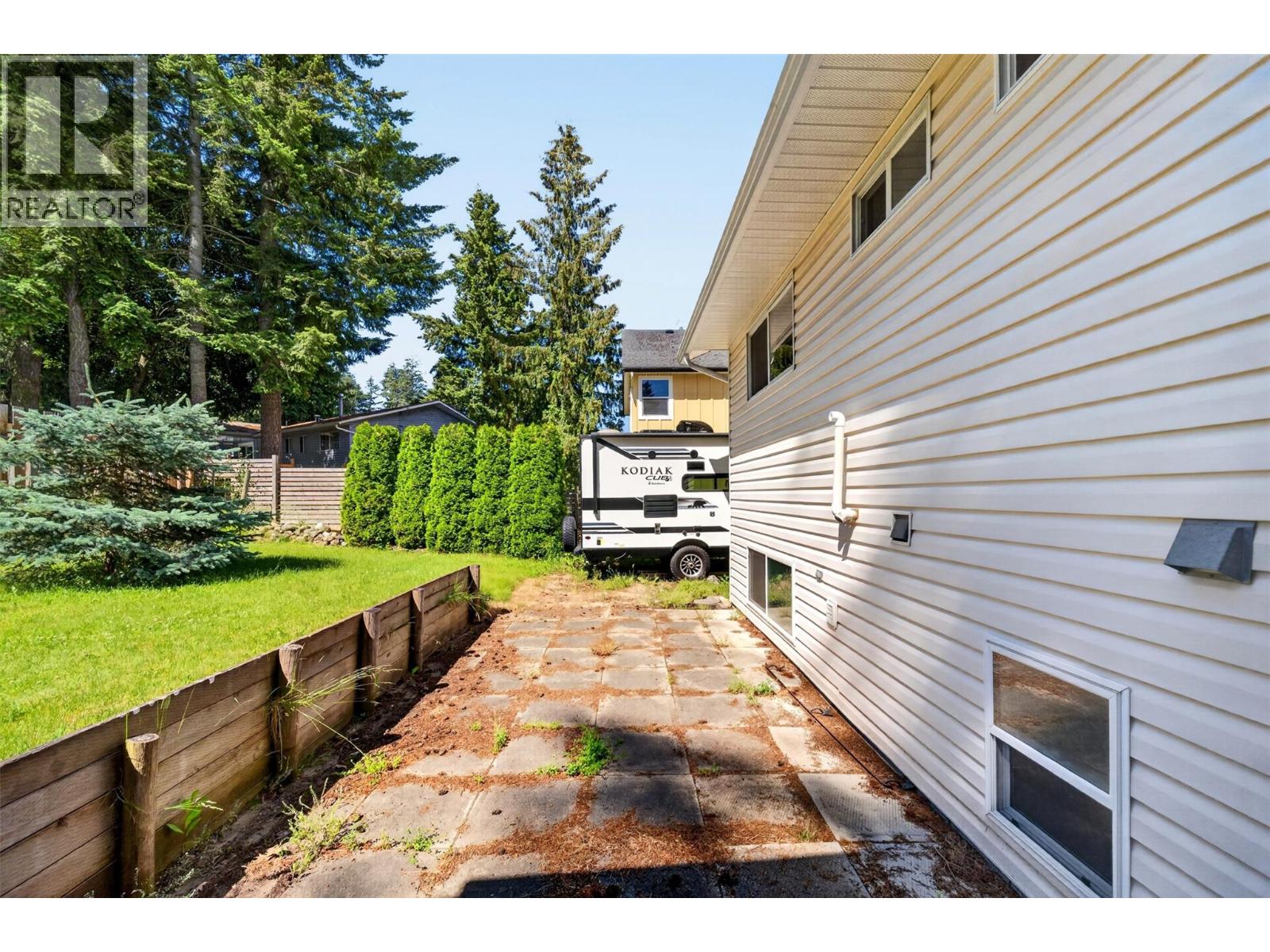 2250 Auto Road Se, Salmon Arm, British Columbia  V1E 1K5 - Photo 67 - 10392210