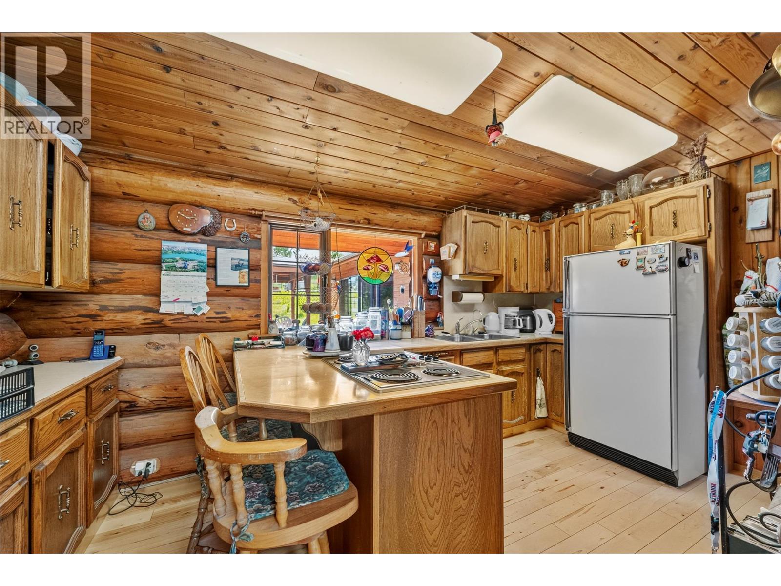 3069 Fox Farm Road, Merritt, British Columbia  V1K 1B8 - Photo 11 - 10392191