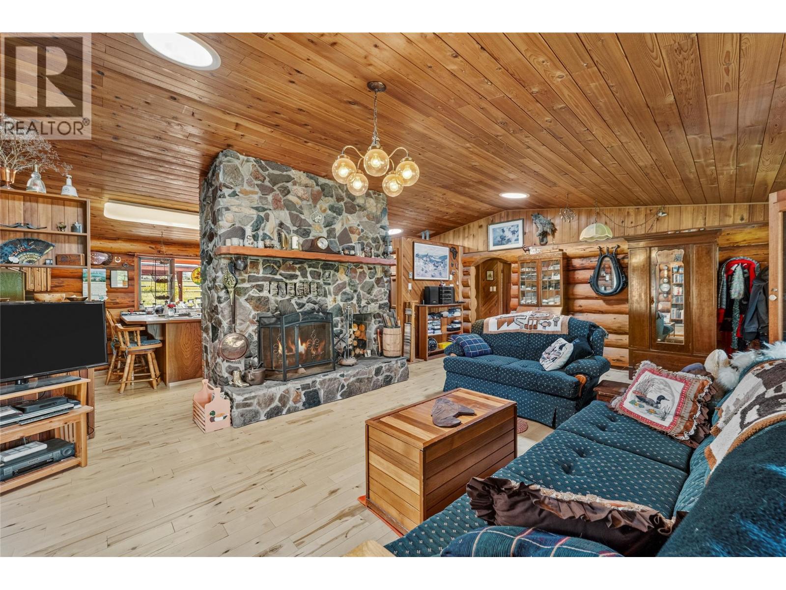 3069 Fox Farm Road, Merritt, British Columbia  V1K 1B8 - Photo 18 - 10392191