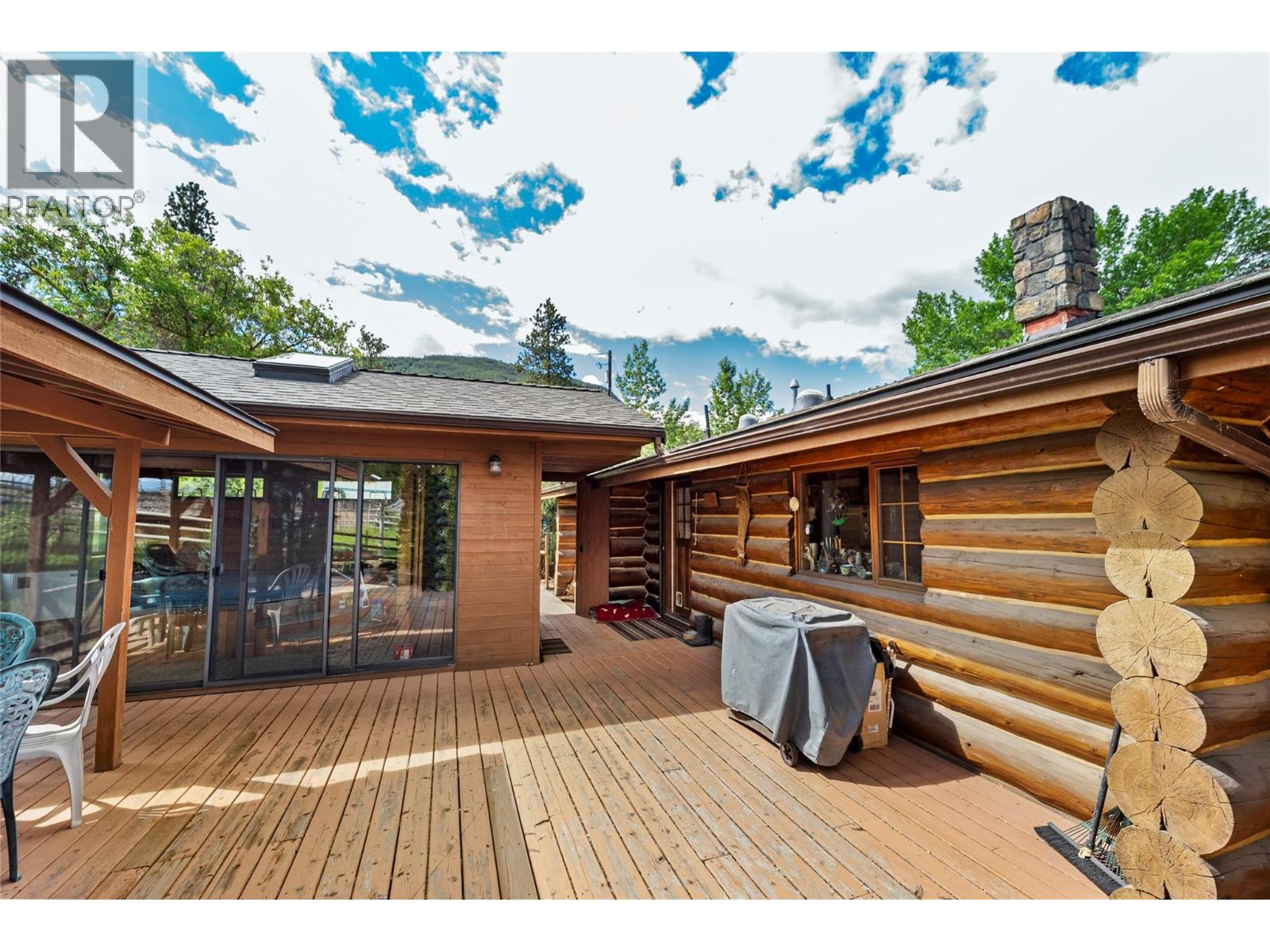 3069 Fox Farm Road, Merritt, British Columbia  V1K 1B8 - Photo 6 - 10392191