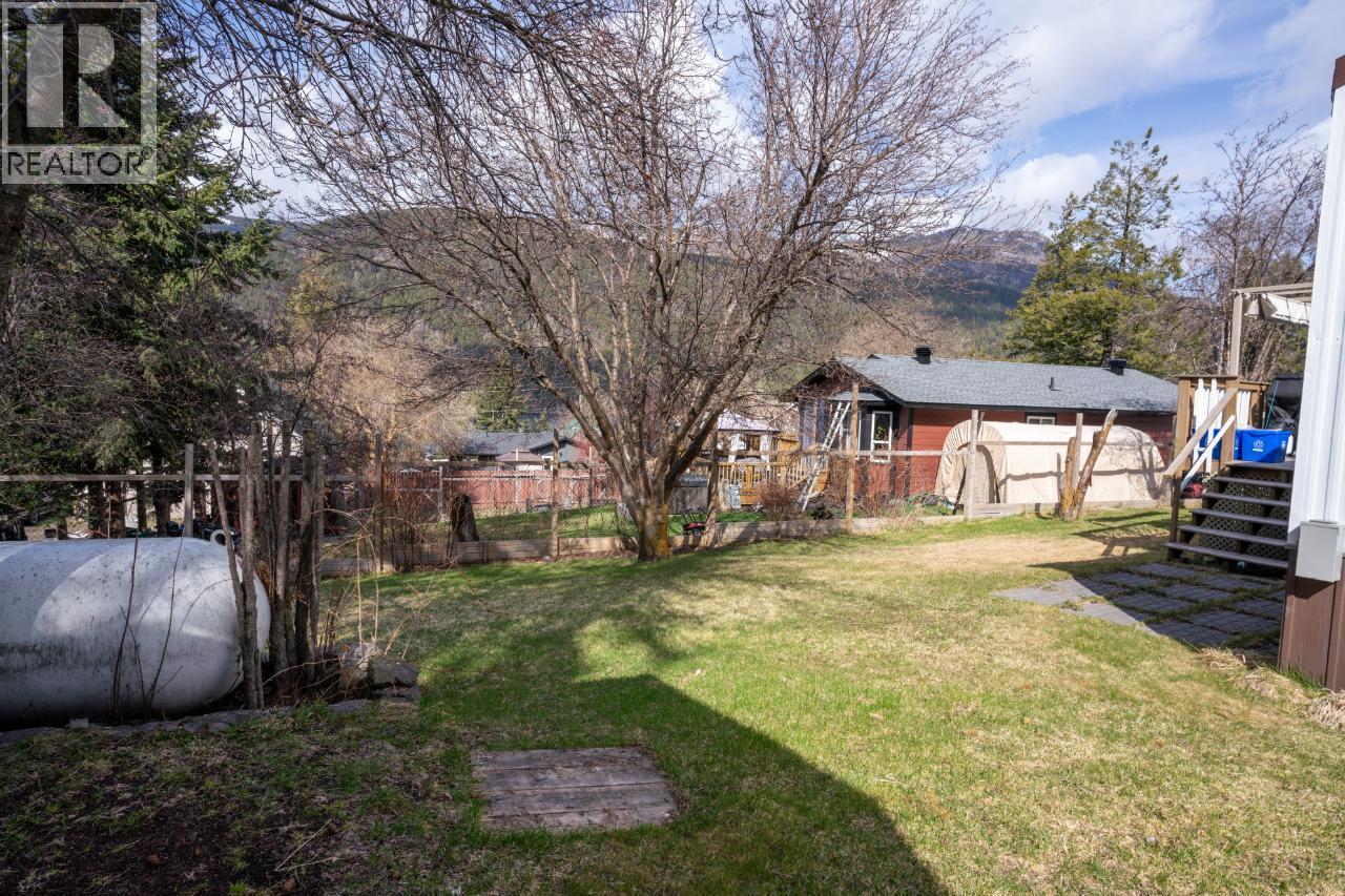 3284 Queens Avenue Unit# 1, Moyie, British Columbia  V0B 2A0 - Photo 21 - 10391839