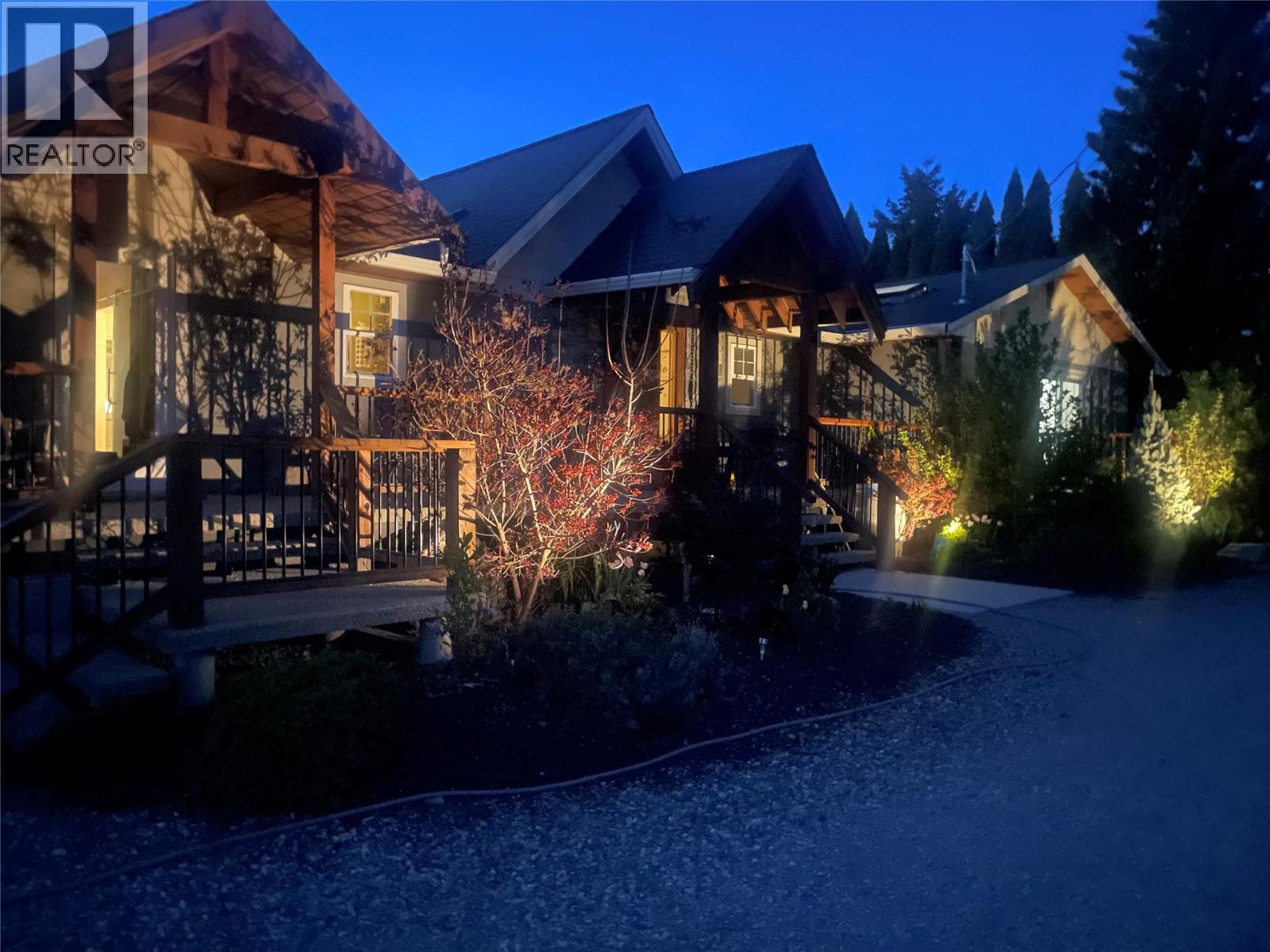 2020 Goldie Road, Lake Country, British Columbia  V4V 1G5 - Photo 3 - 10388540