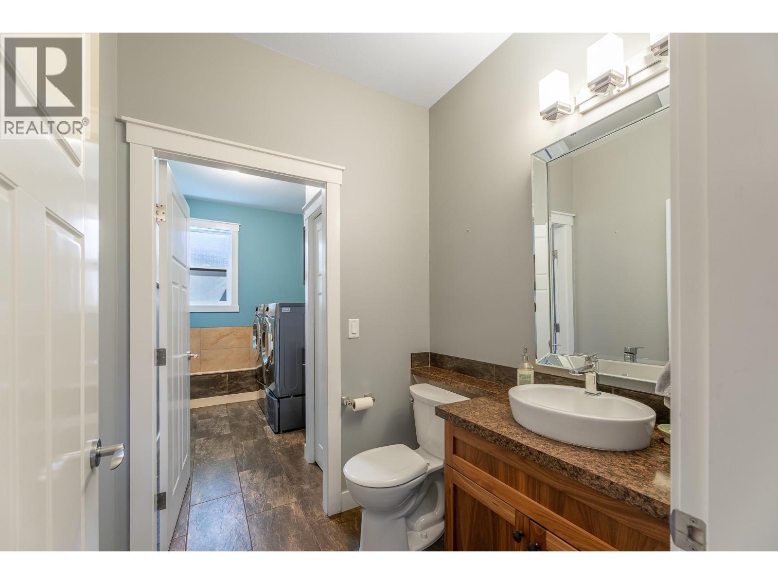 567 Pineview Road, Penticton, British Columbia  V2A 7S8 - Photo 21 - 10392310