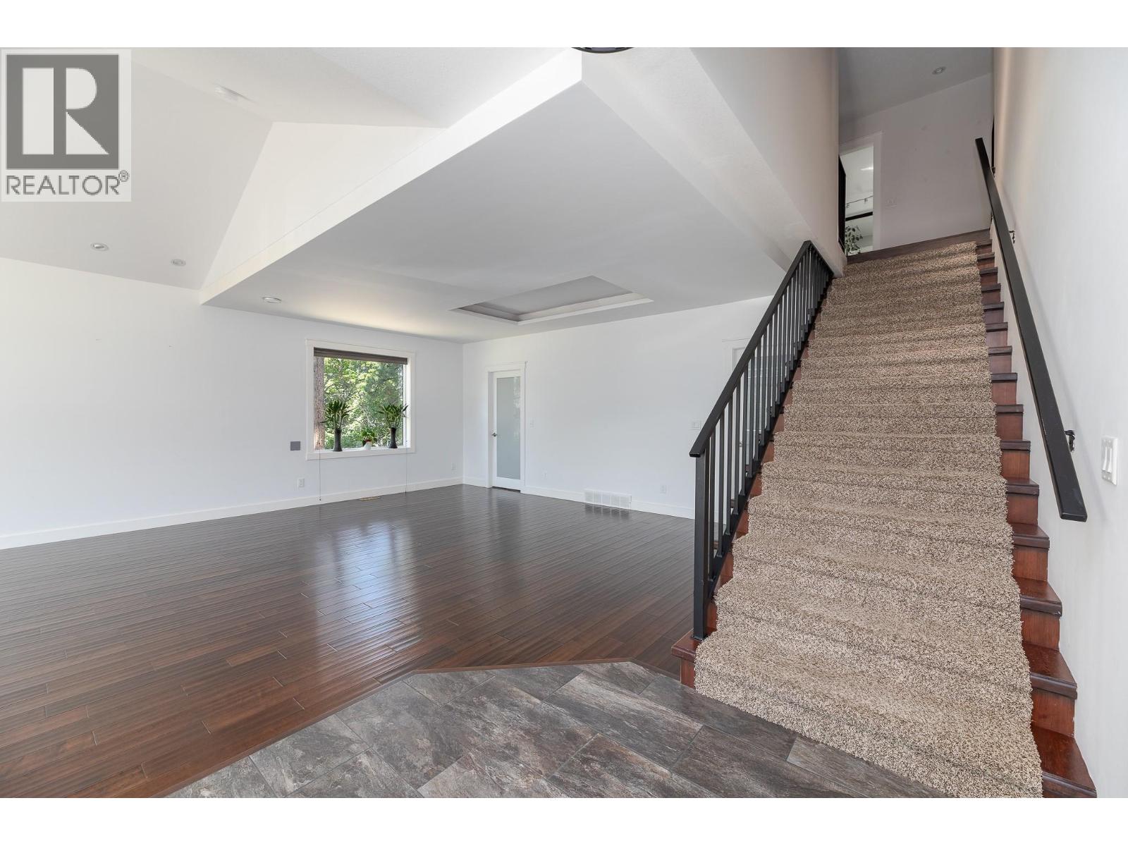 567 Pineview Road, Penticton, British Columbia  V2A 7S8 - Photo 23 - 10392310
