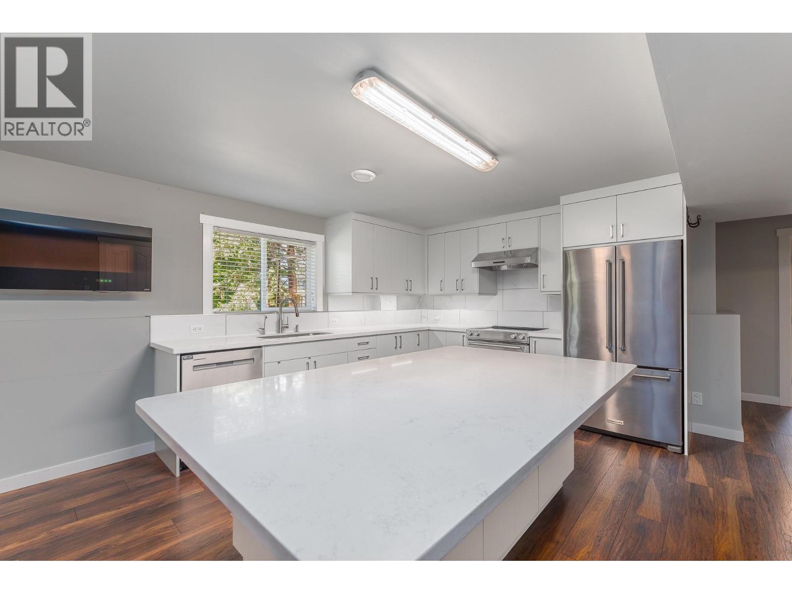 567 Pineview Road, Penticton, British Columbia  V2A 7S8 - Photo 33 - 10392310