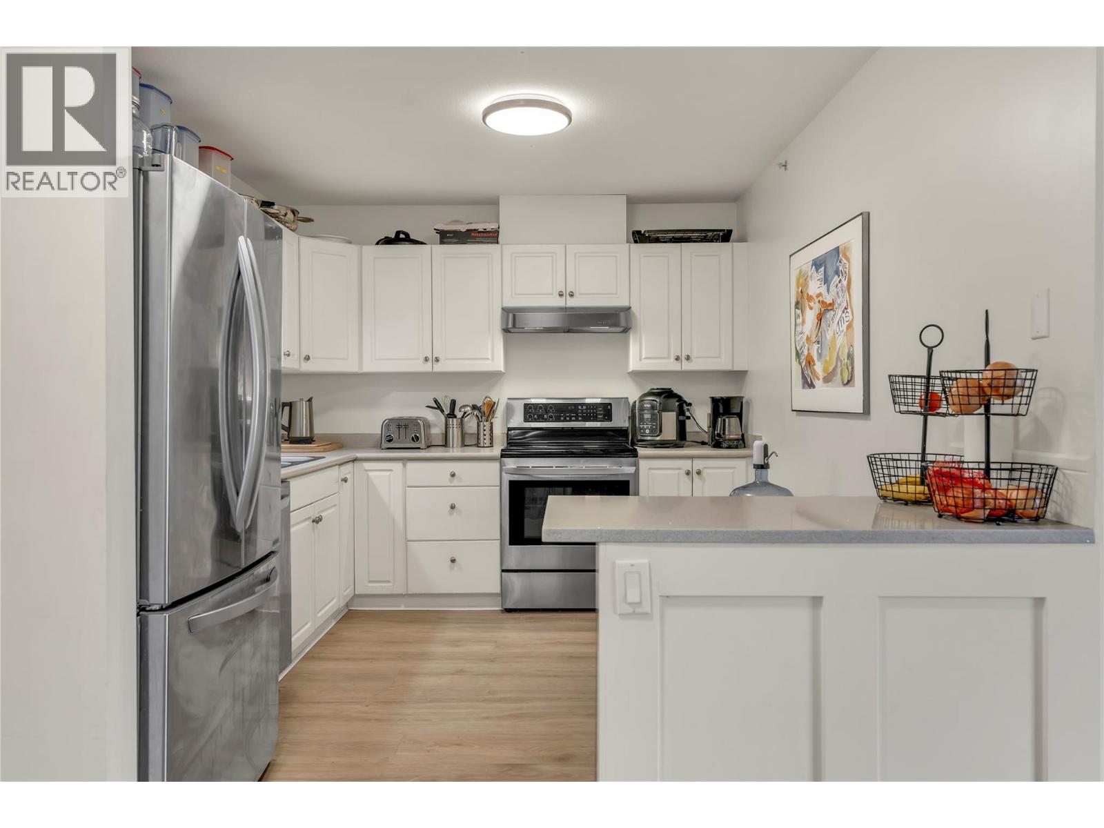 329 Rigsby Street Unit# 403, Penticton, British Columbia  V2A 5S8 - Photo 3 - 10392240