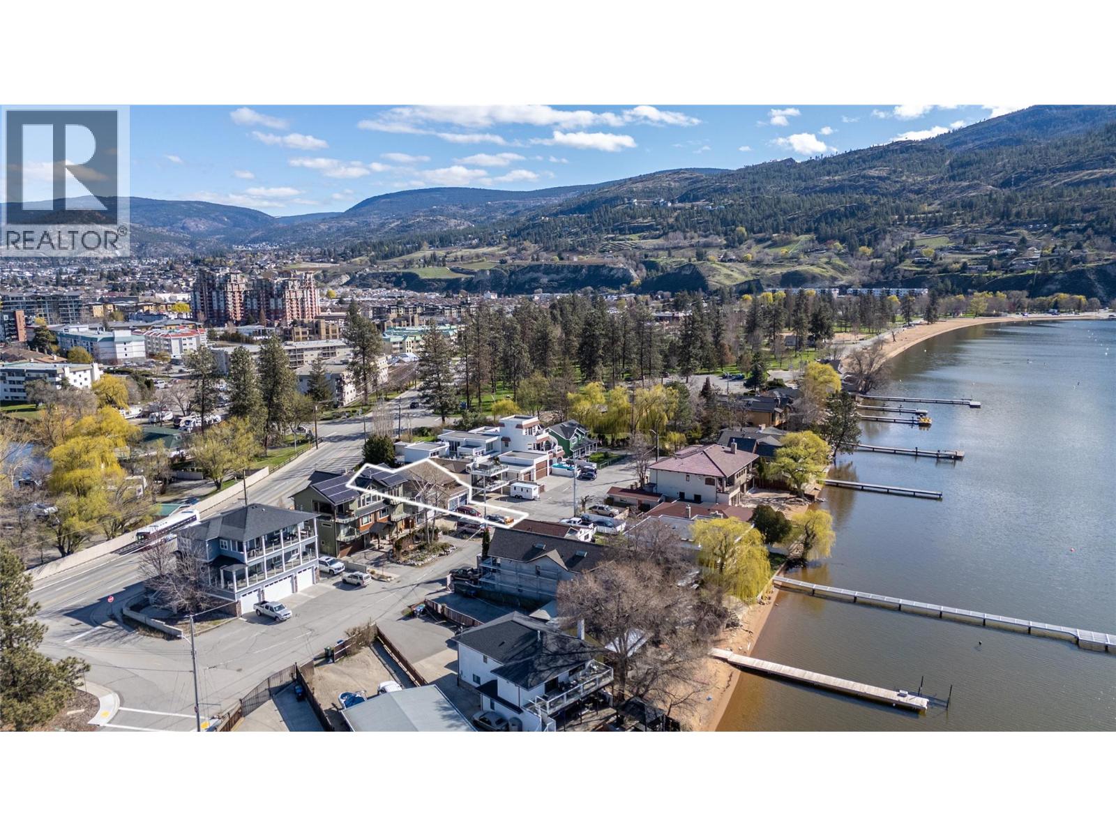 331 Sudbury Avenue, Penticton, British Columbia  V2A 8M7 - Photo 1 - 10392334