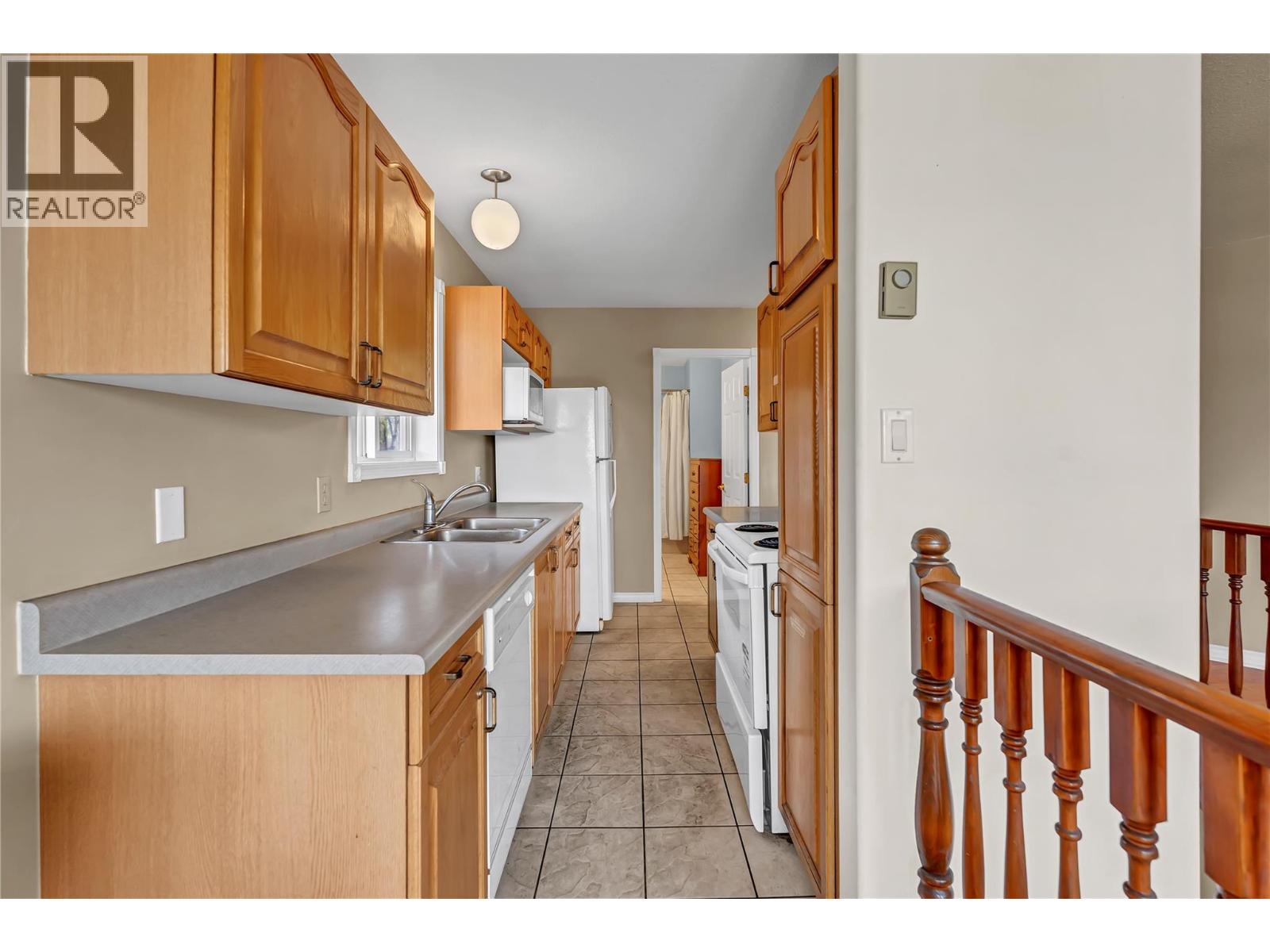 331 Sudbury Avenue, Penticton, British Columbia  V2A 8M7 - Photo 8 - 10392334