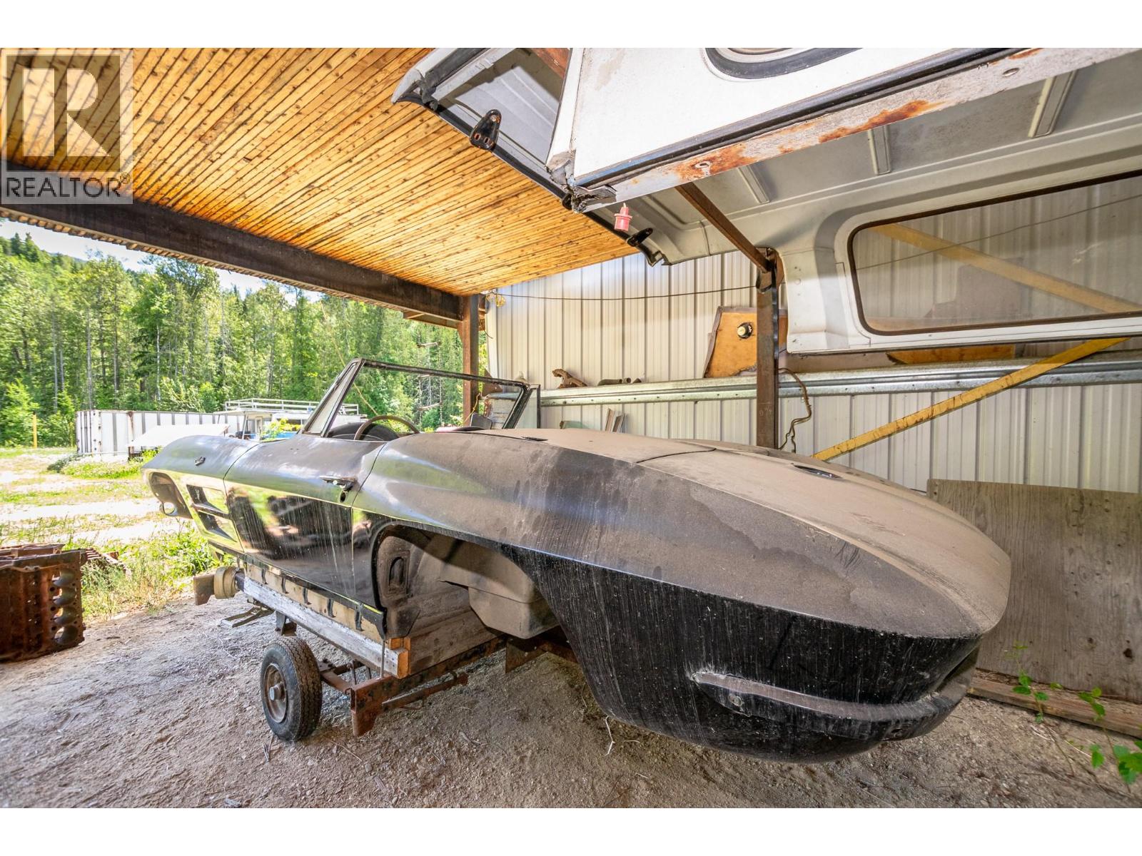 1940 Trans Can Highway, Sicamous, British Columbia  V0E 2V0 - Photo 16 - 10392202