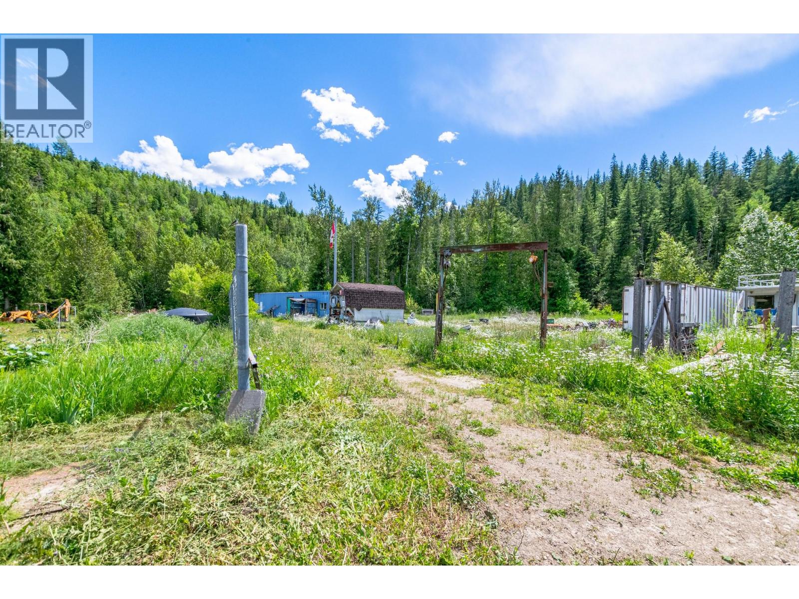 1940 Trans Can Highway, Sicamous, British Columbia  V0E 2V0 - Photo 19 - 10392202