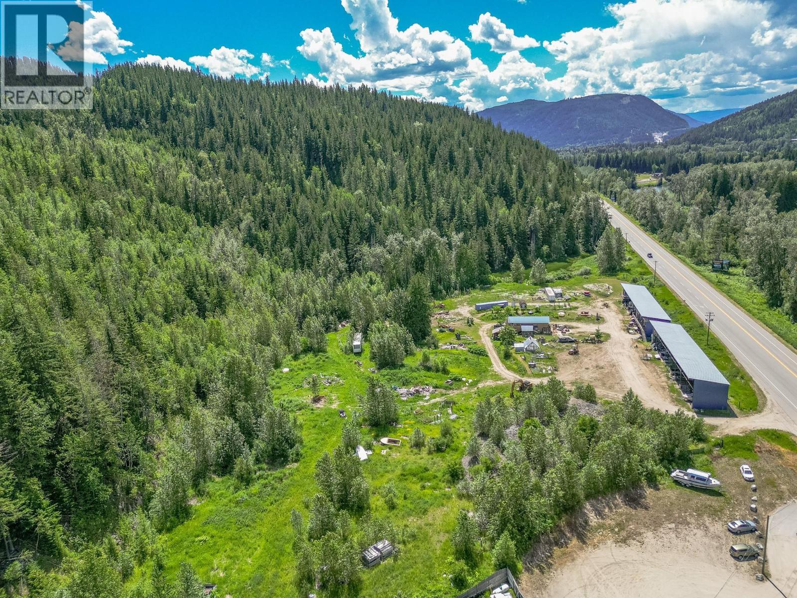 1940 Trans Can Highway, Sicamous, British Columbia  V0E 2V0 - Photo 27 - 10392202