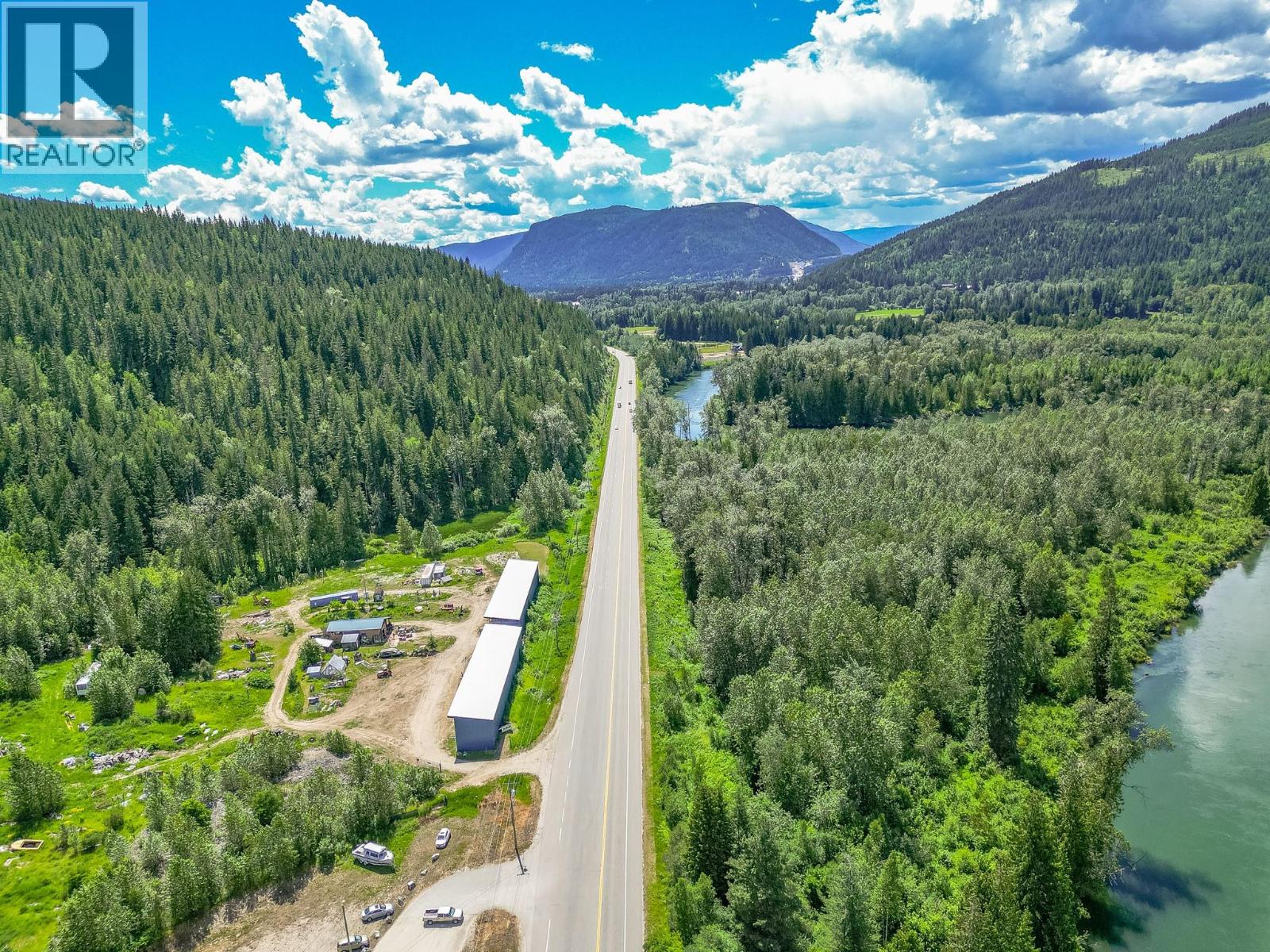 1940 Trans Can Highway, Sicamous, British Columbia  V0E 2V0 - Photo 29 - 10392202