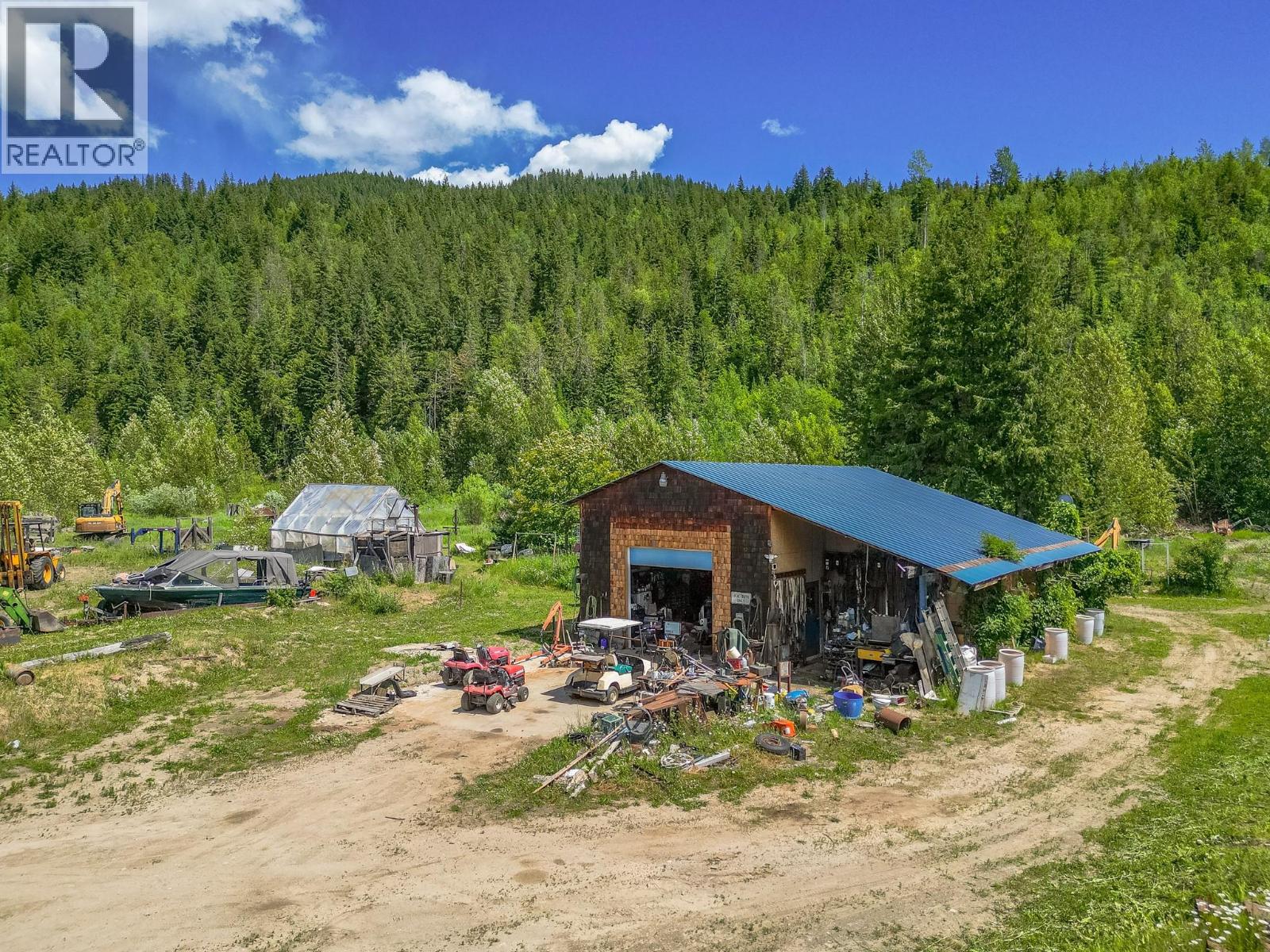 1940 Trans Can Highway, Sicamous, British Columbia  V0E 2V0 - Photo 42 - 10392202