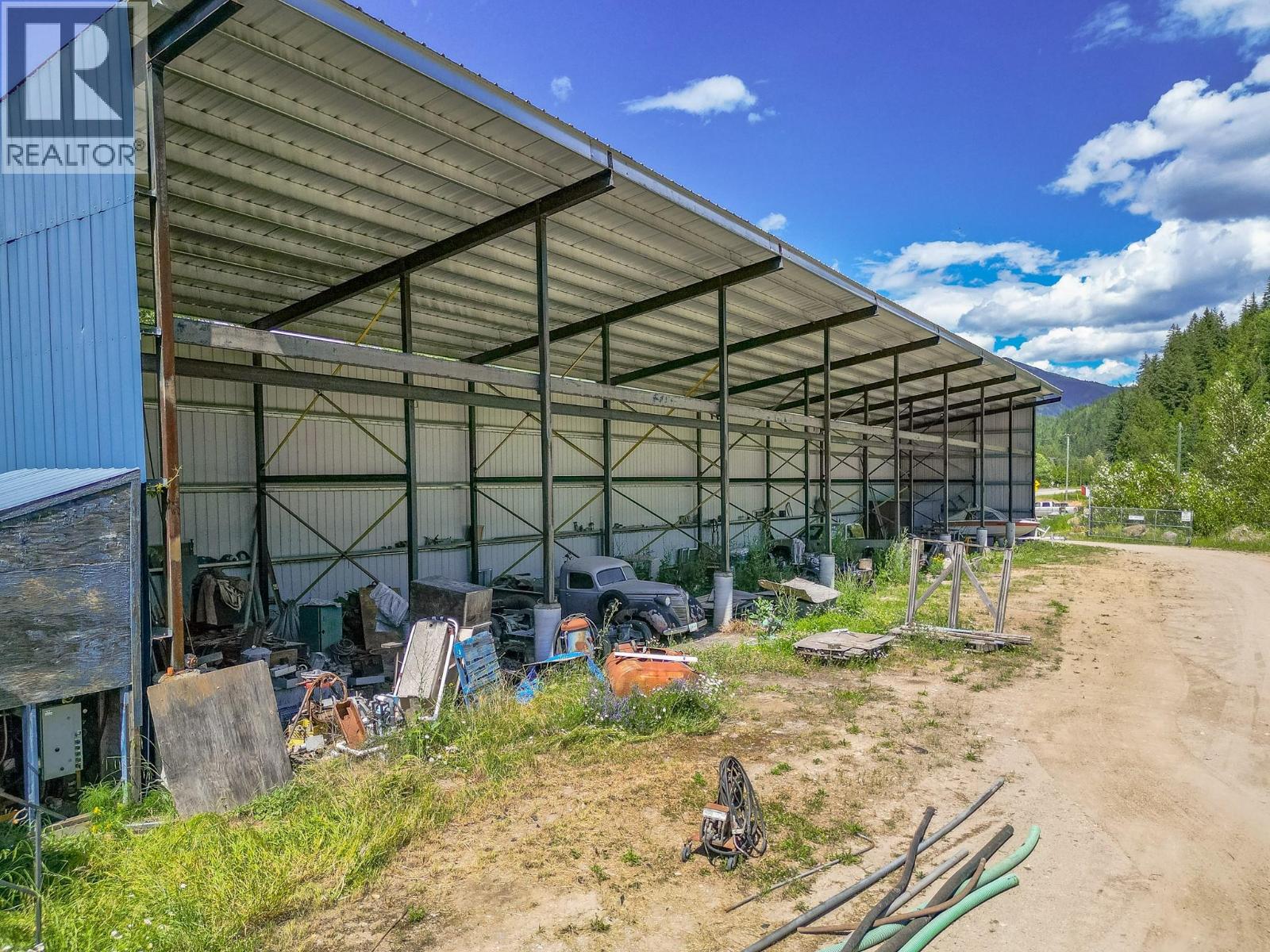 1940 Trans Can Highway, Sicamous, British Columbia  V0E 2V0 - Photo 44 - 10392202
