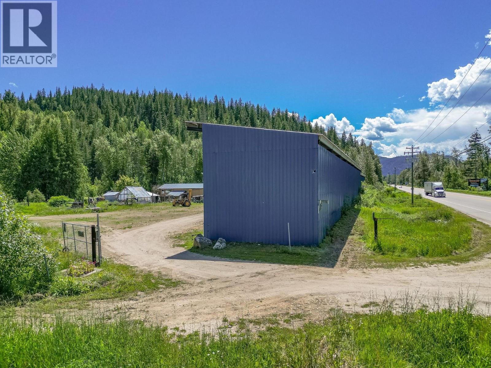 1940 Trans Can Highway, Sicamous, British Columbia  V0E 2V0 - Photo 46 - 10392202